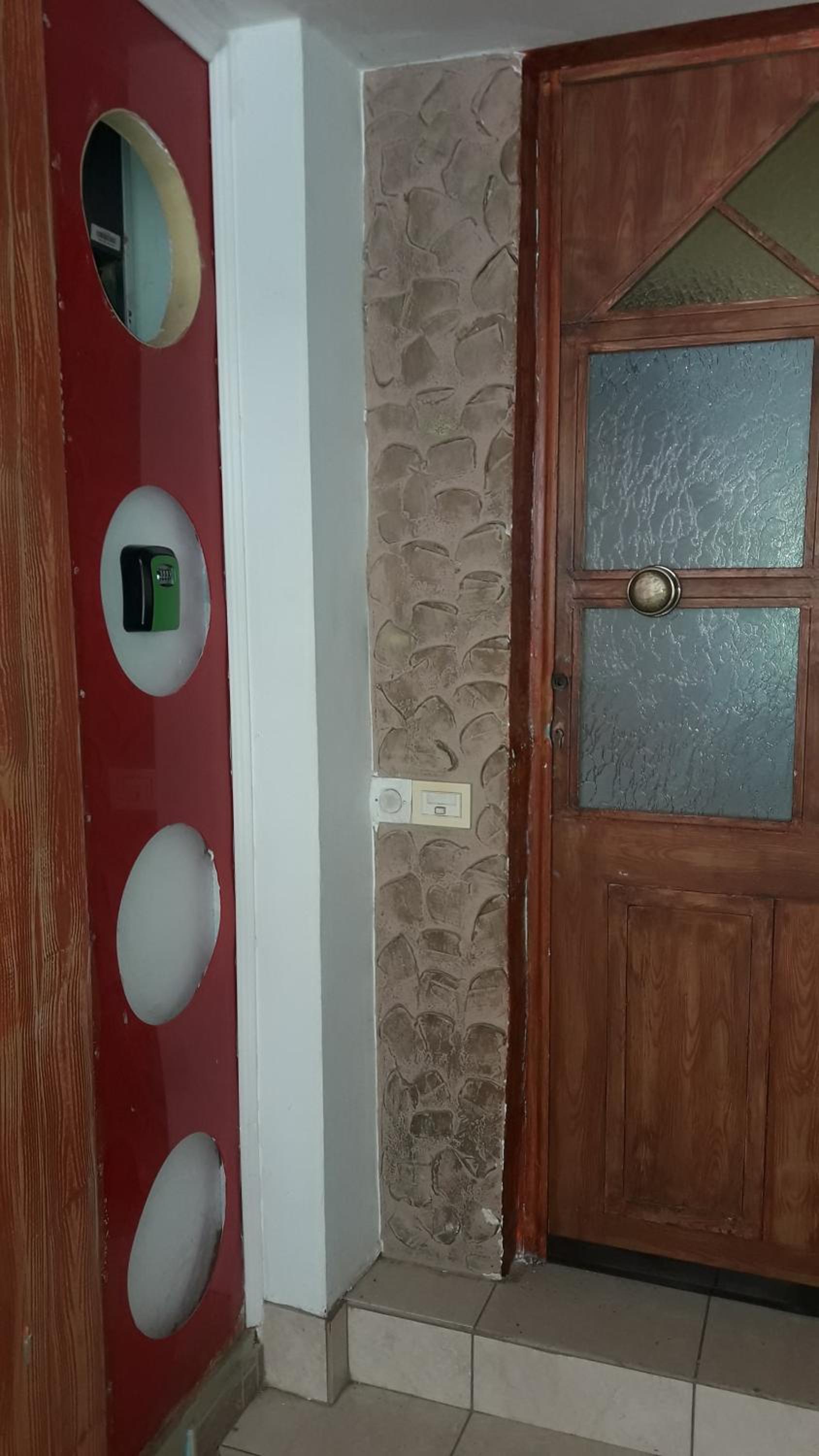 One-Bedroom Apartment - Photo 16
