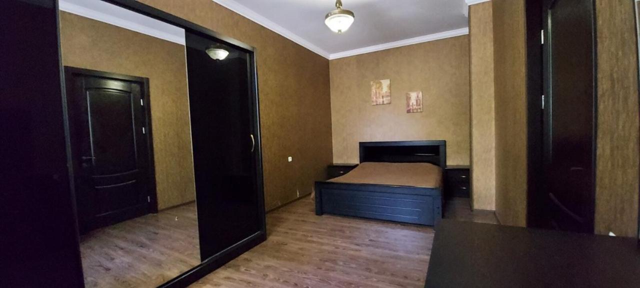 Deluxe Family Room photo 1