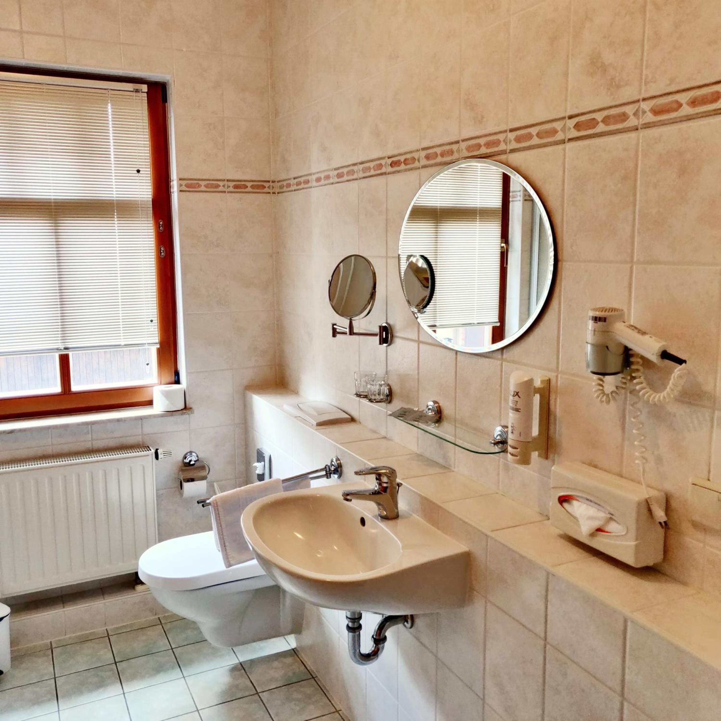 Standard Double Room - Photo 2