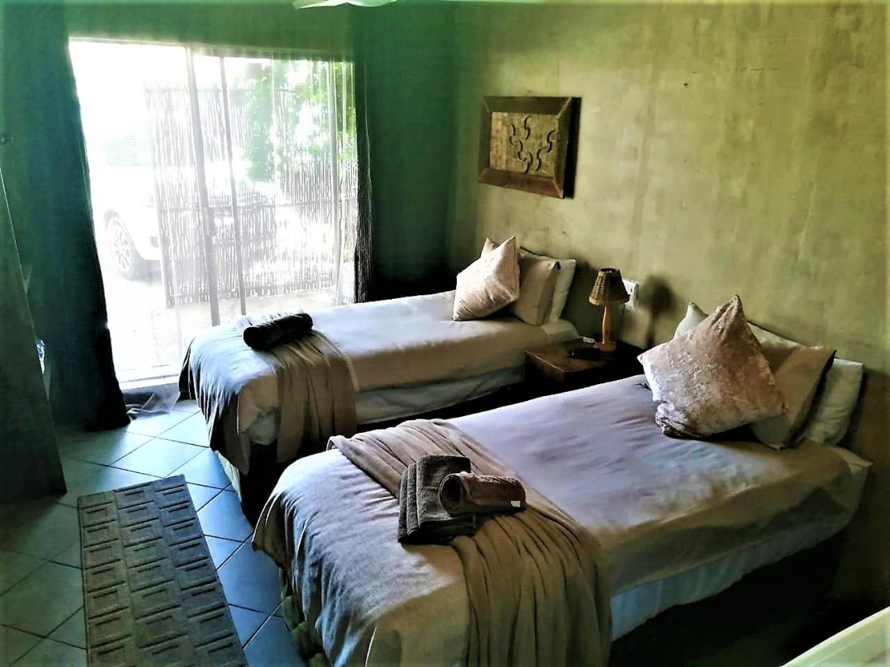 Queen Room - Photo 4