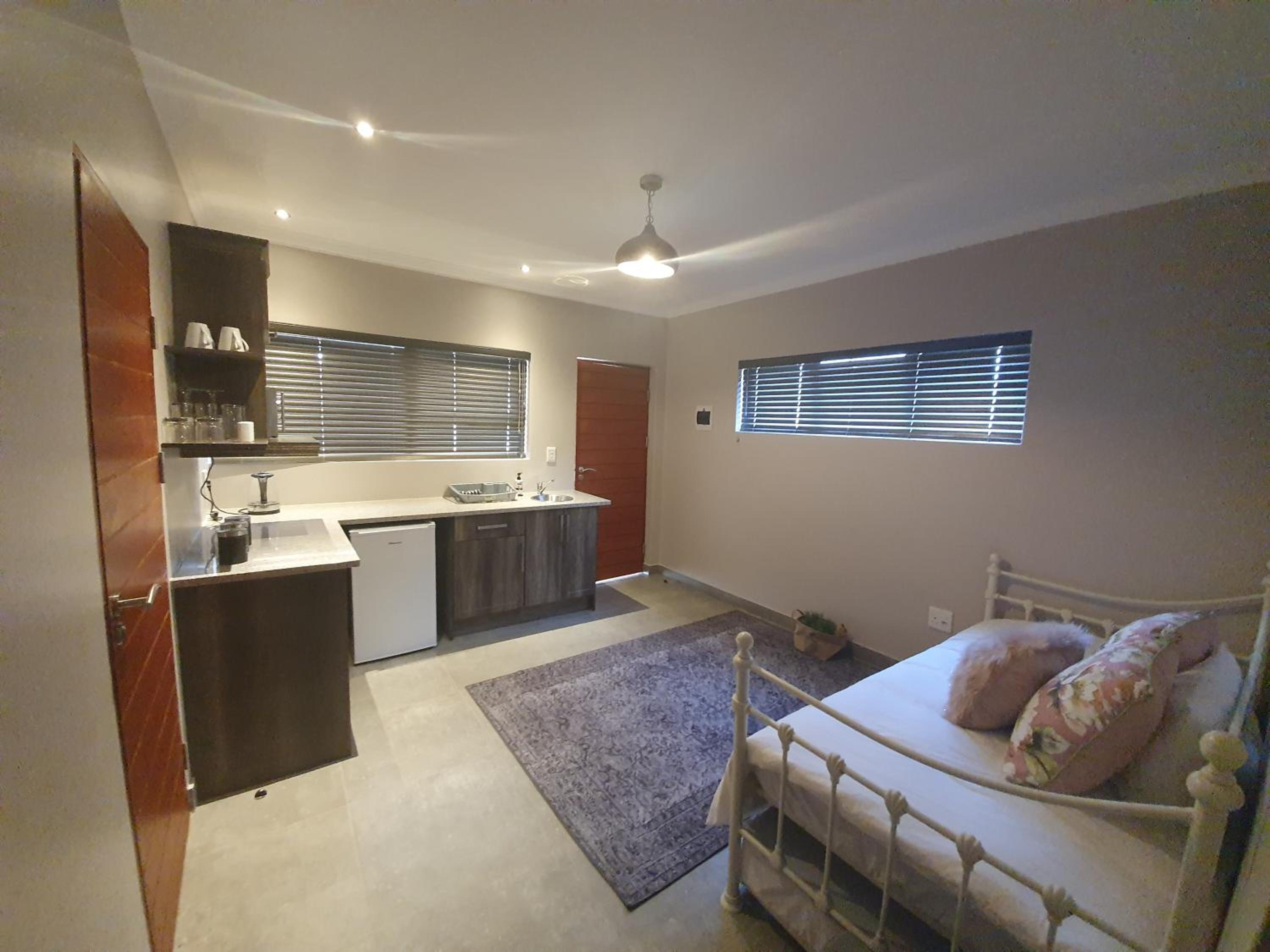 Family Room with Bathroom - Photo 2