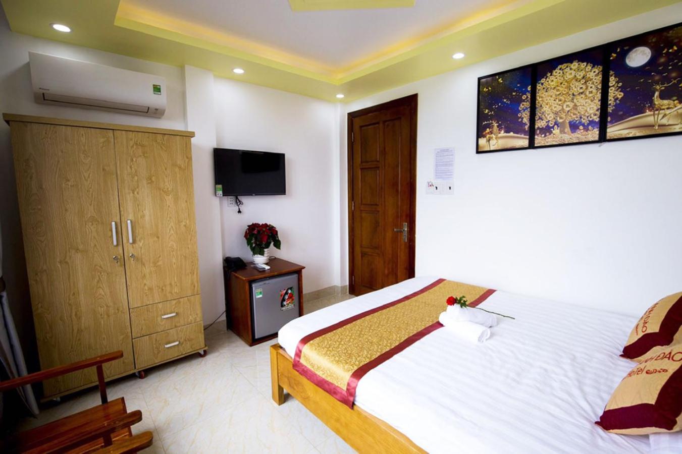 Standard King Room photo 1