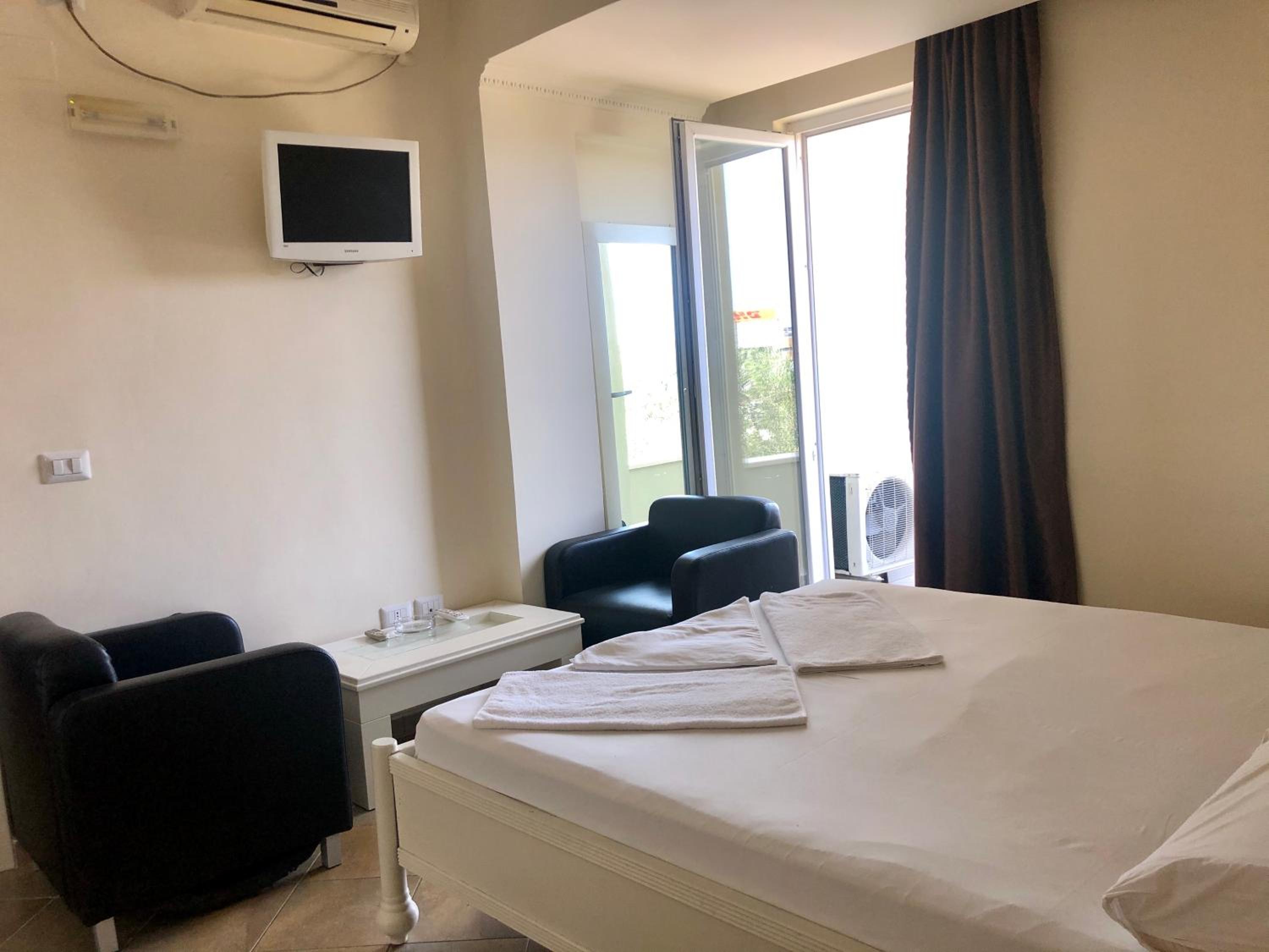 Twin Room With Garden View