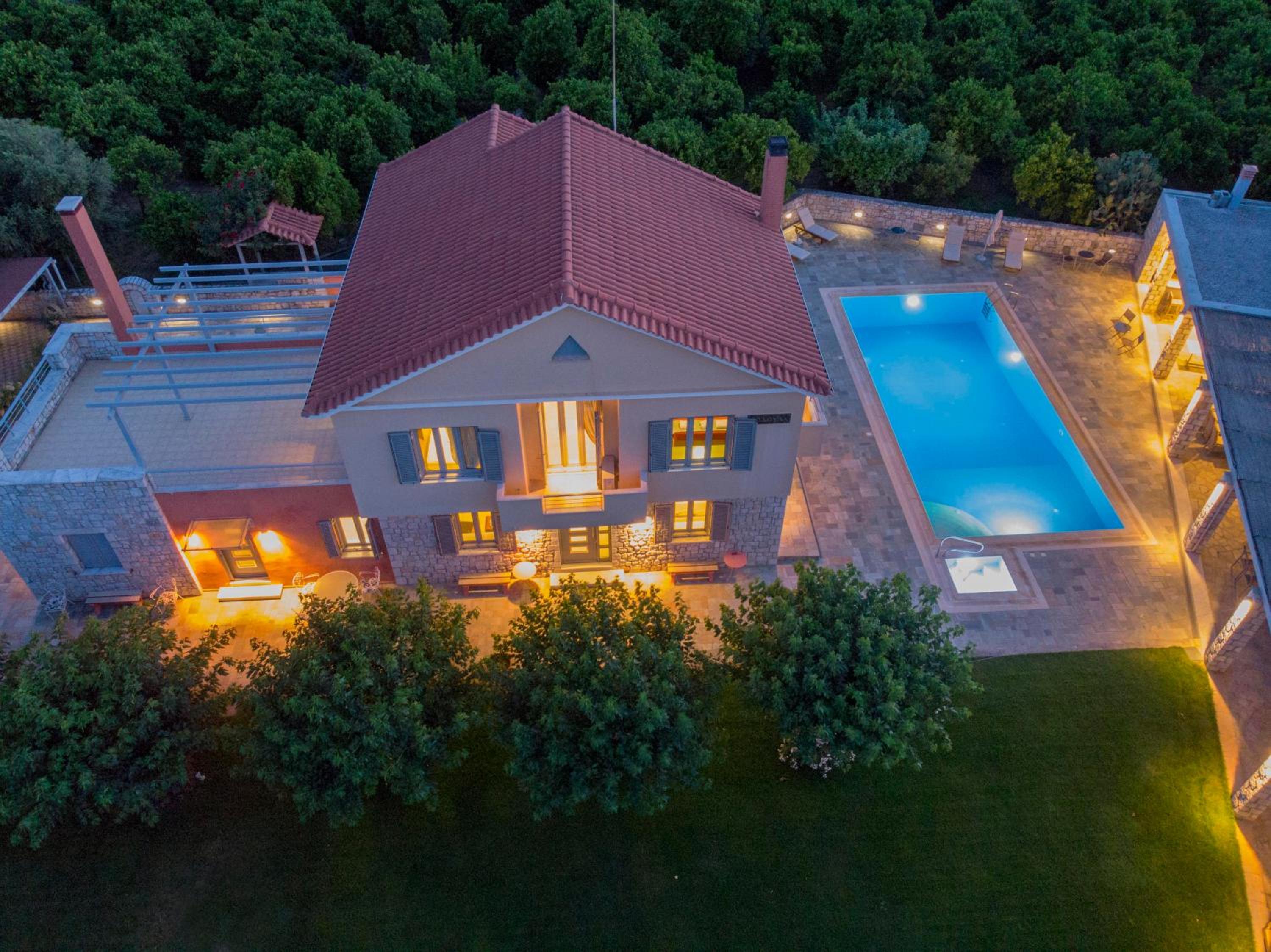 Villa photo 3