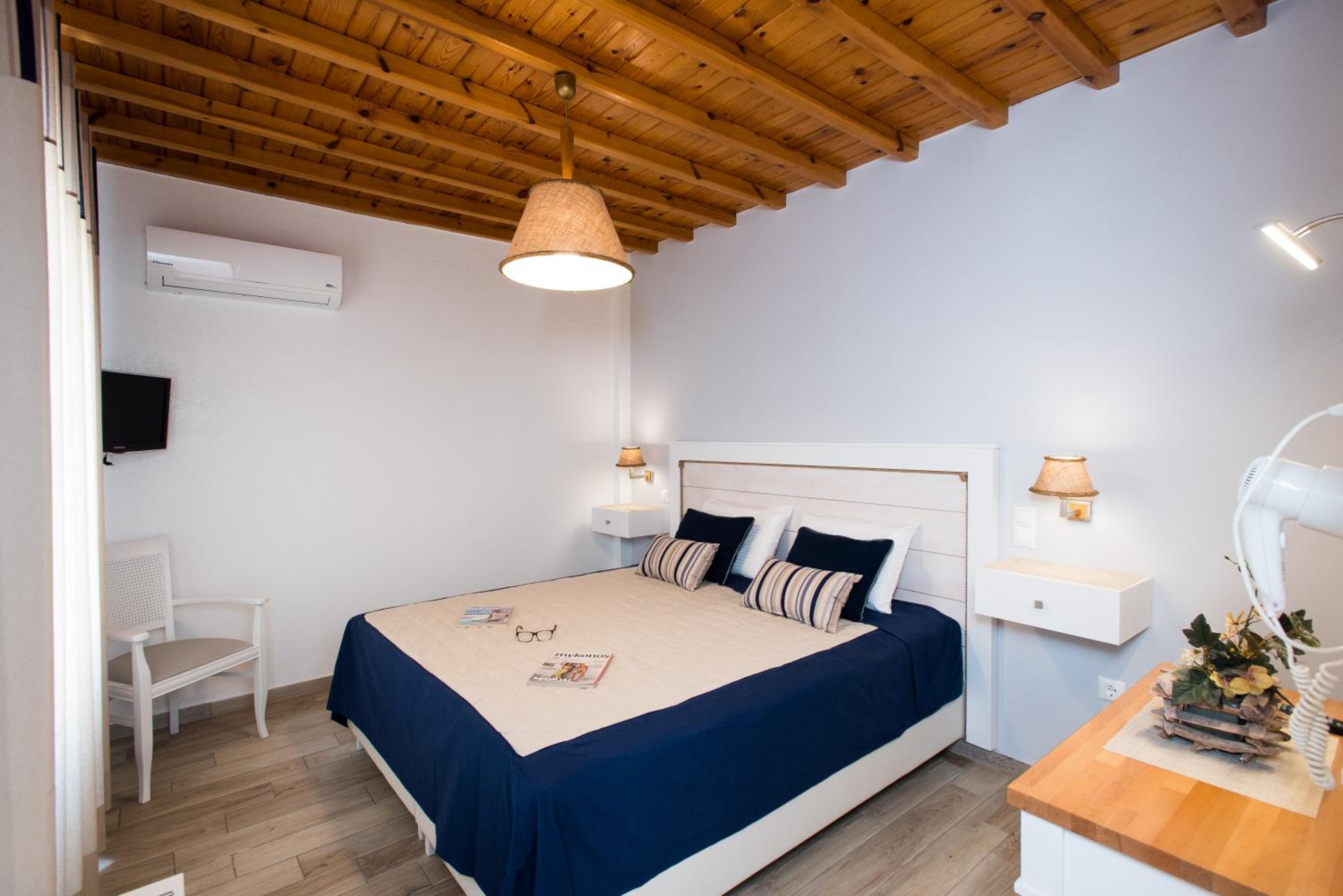 One-Bedroom Apartment - Photo 43
