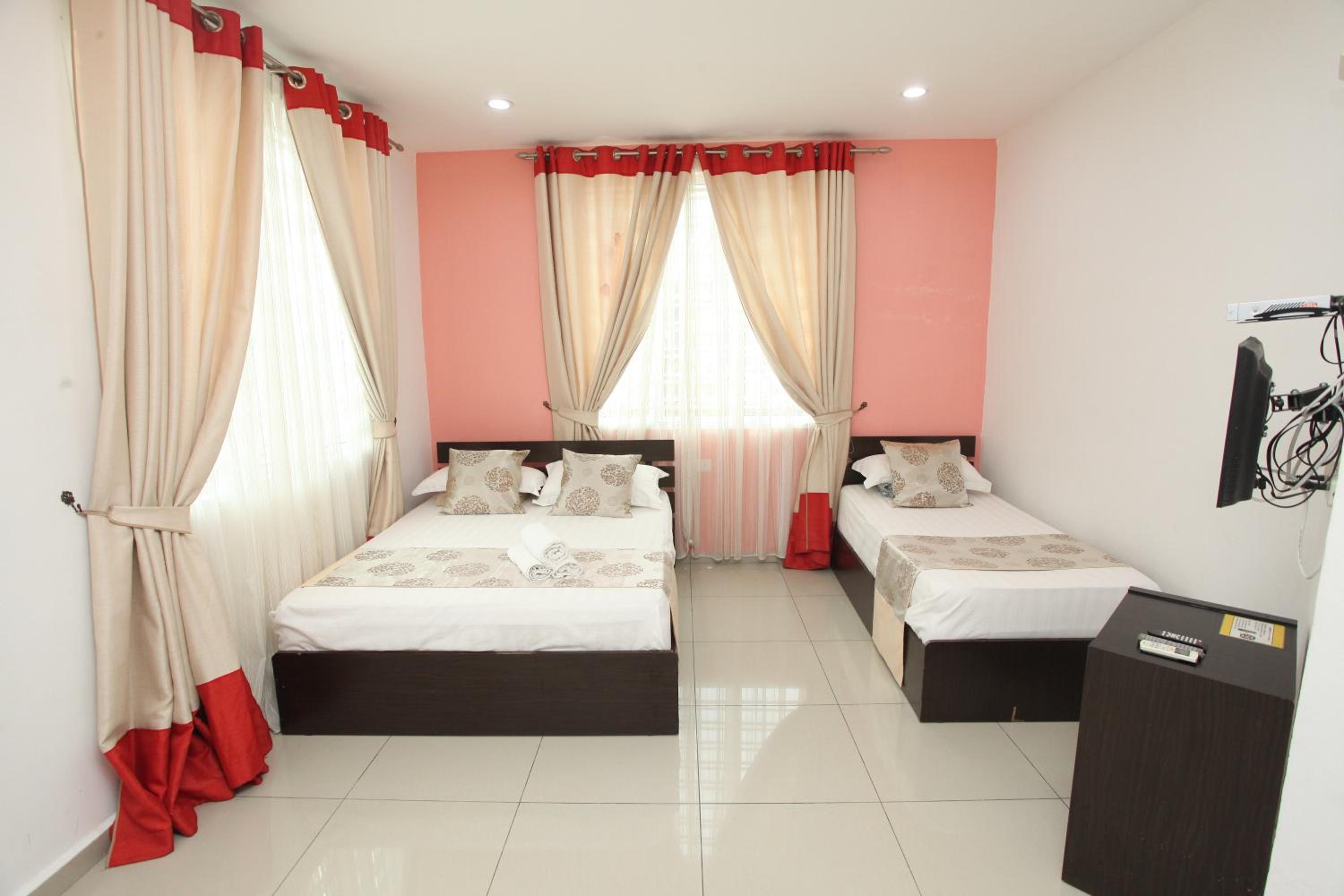 Basic Triple Room photo 3