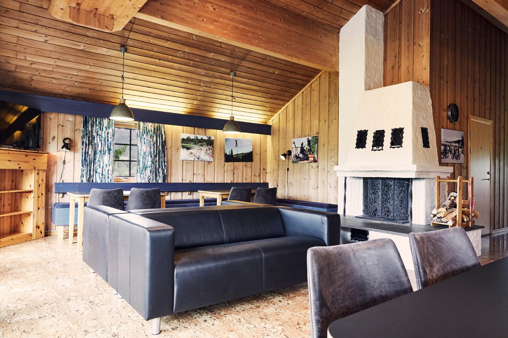 Seven-Bedroom House photo 1