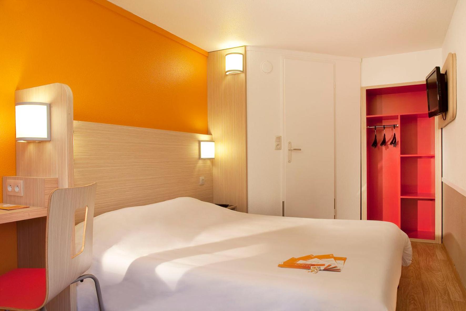 Double Room - Photo 6