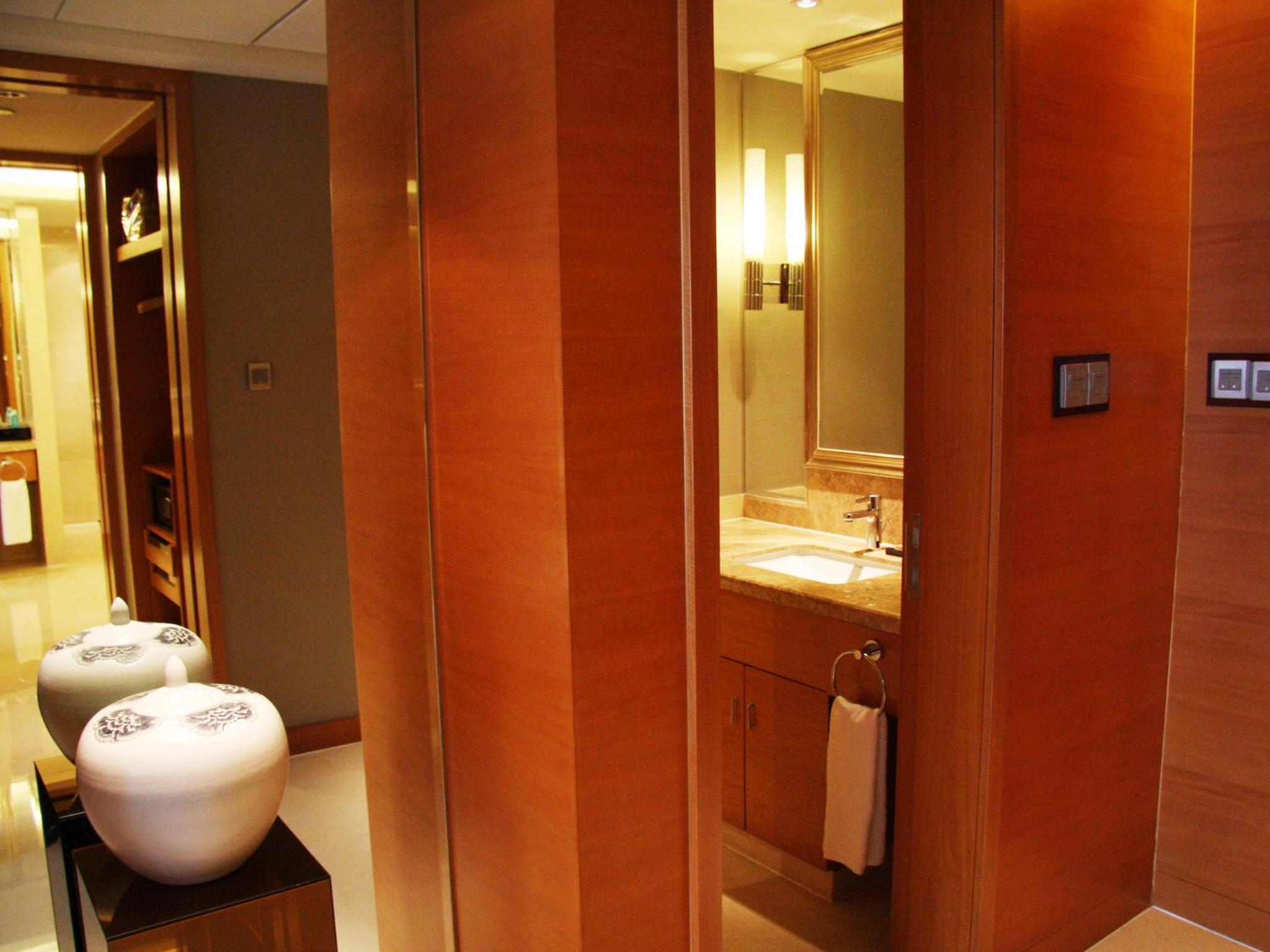Deluxe Suite - Photo 3