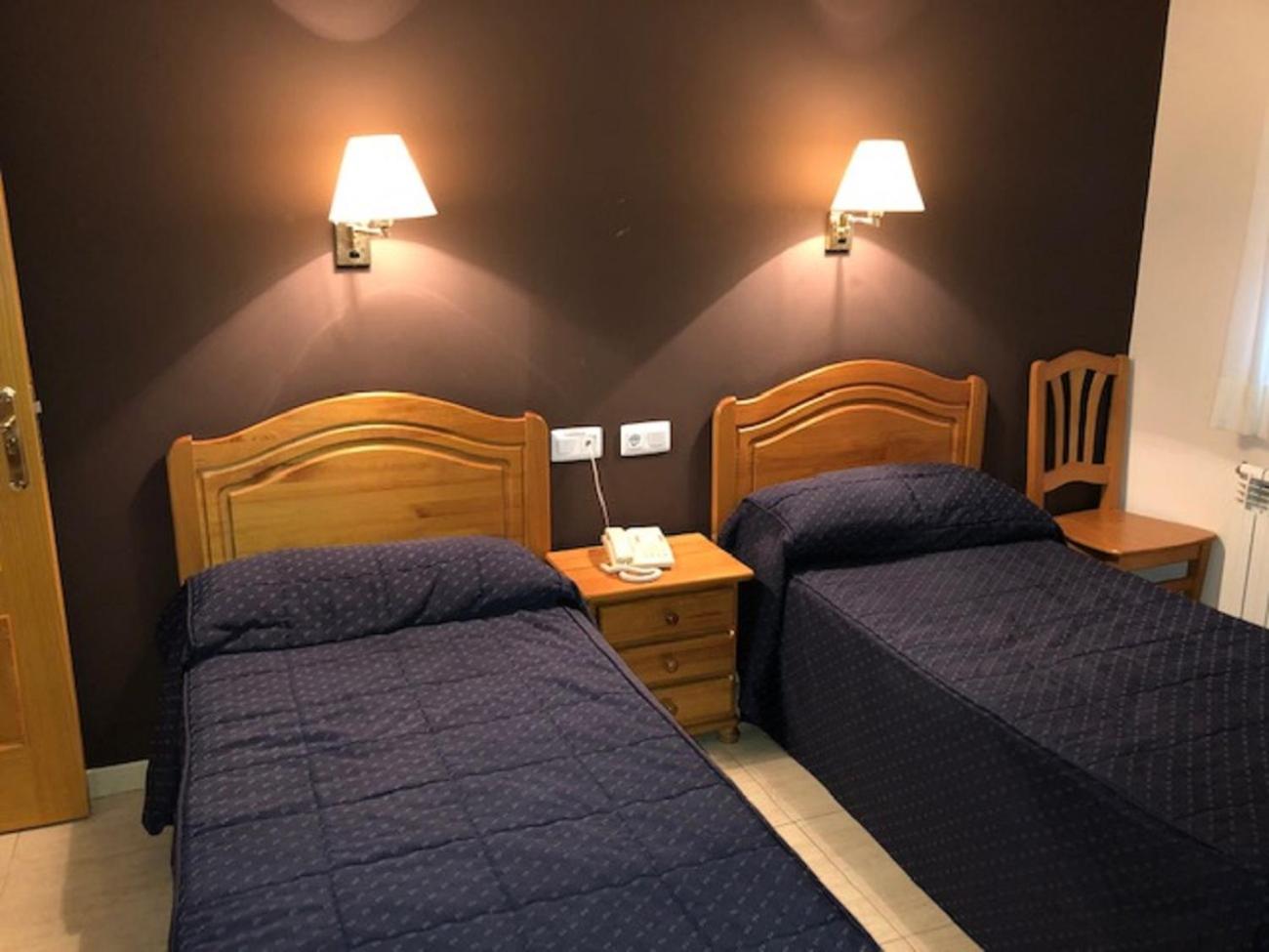 Habitación Estándar con Dos Camas Individuales