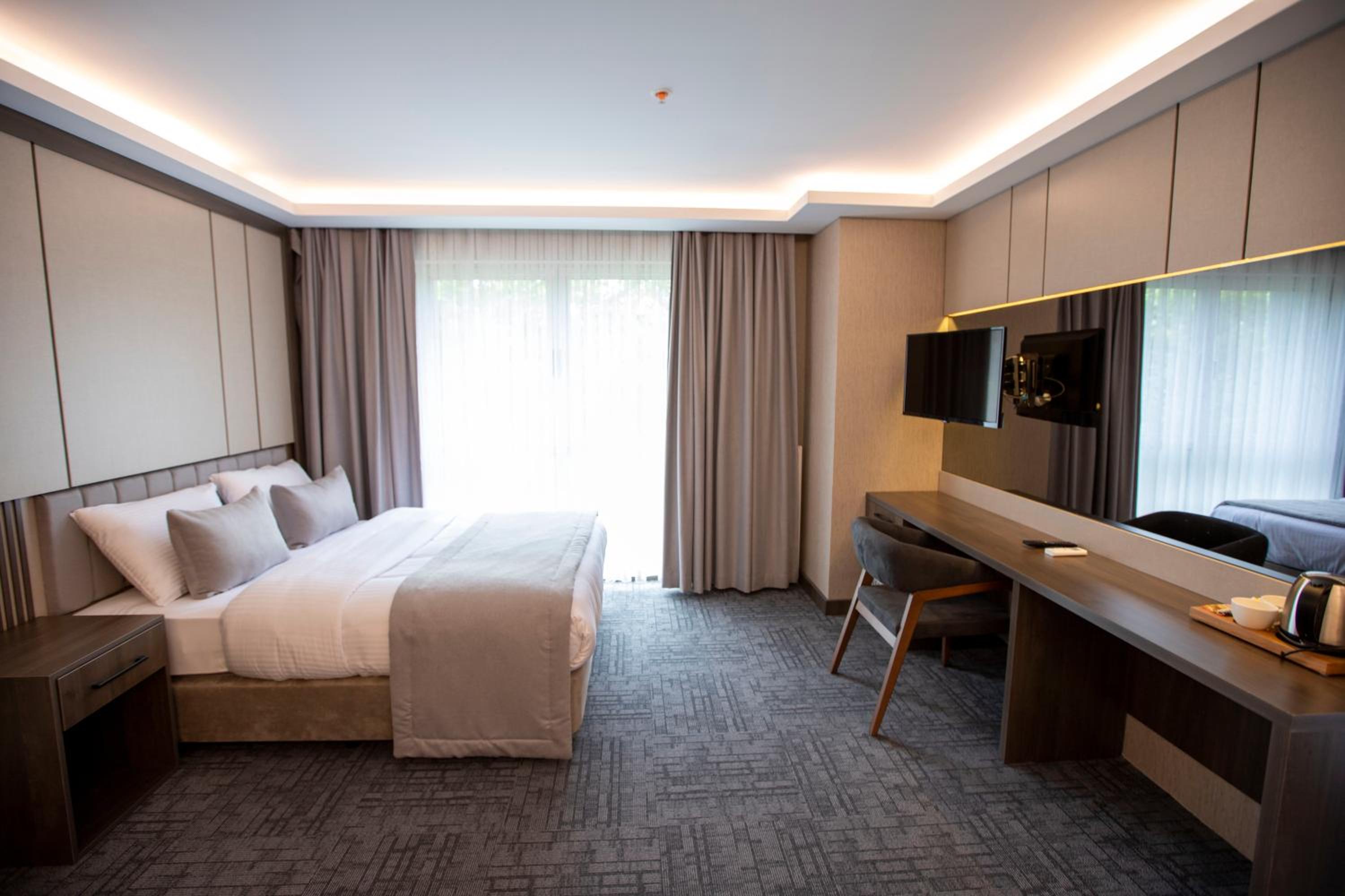 Deluxe Triple Room photo 3