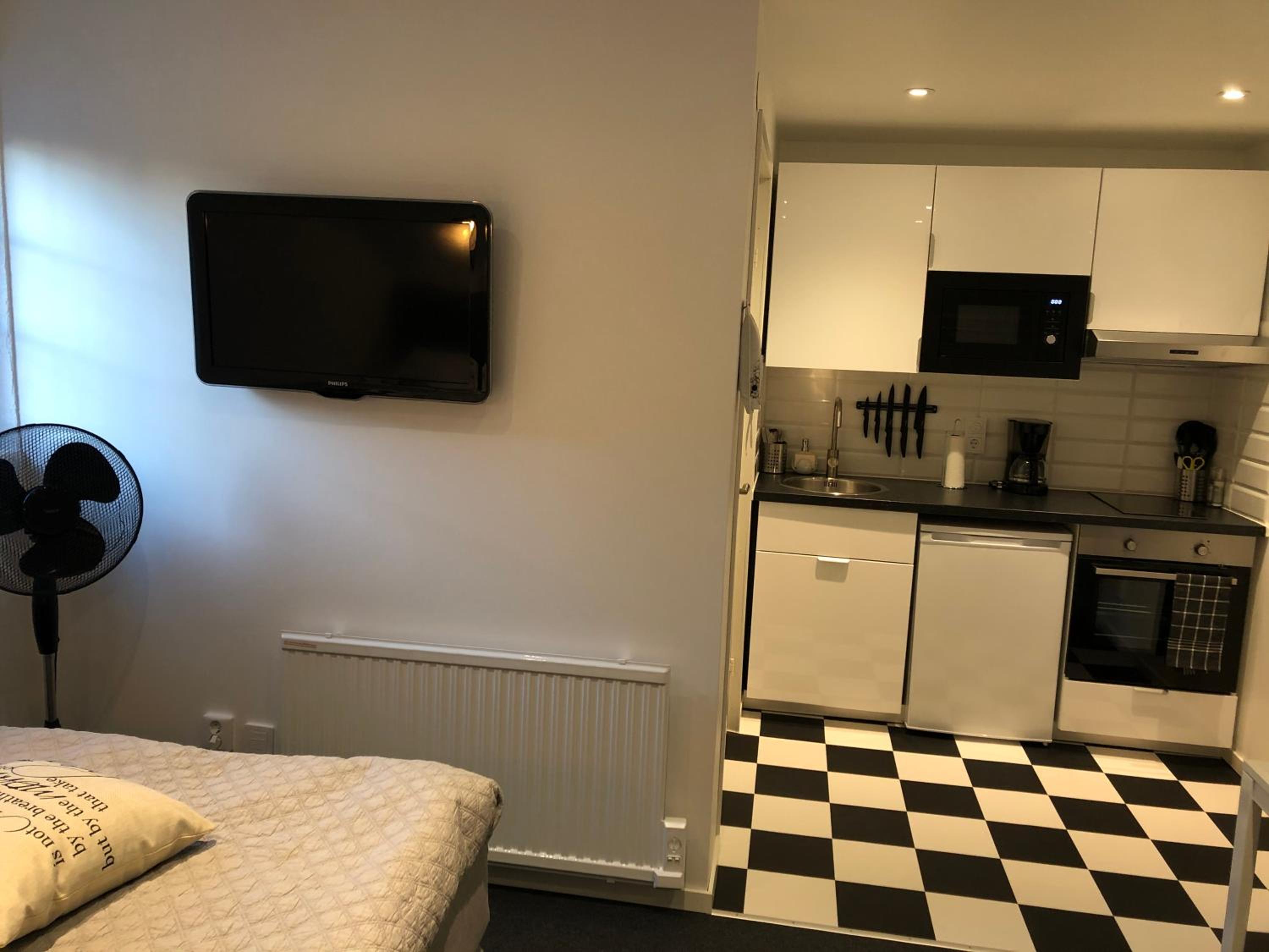 Apartment photo 2
