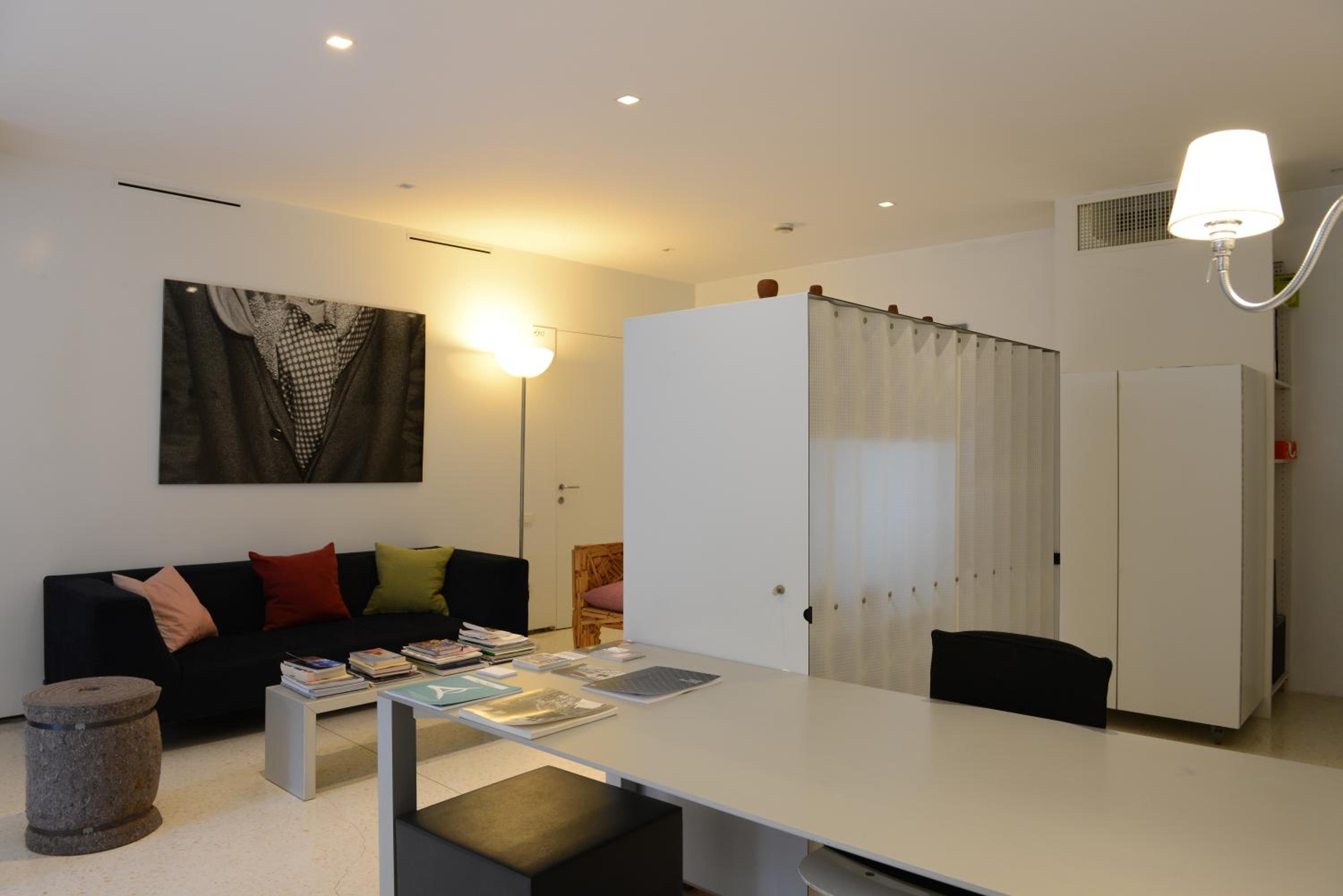 Three-Bedroom Apartment photo 1