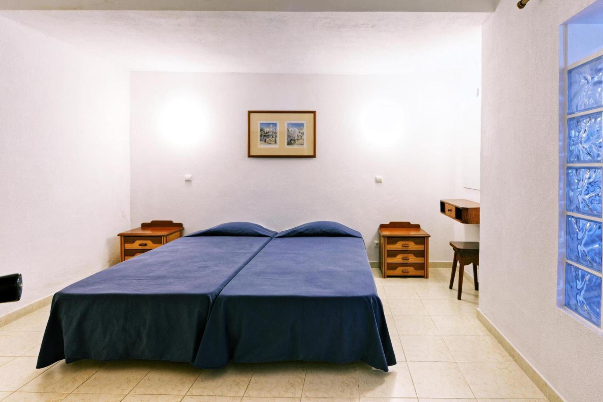 Studio Apartment photo 2