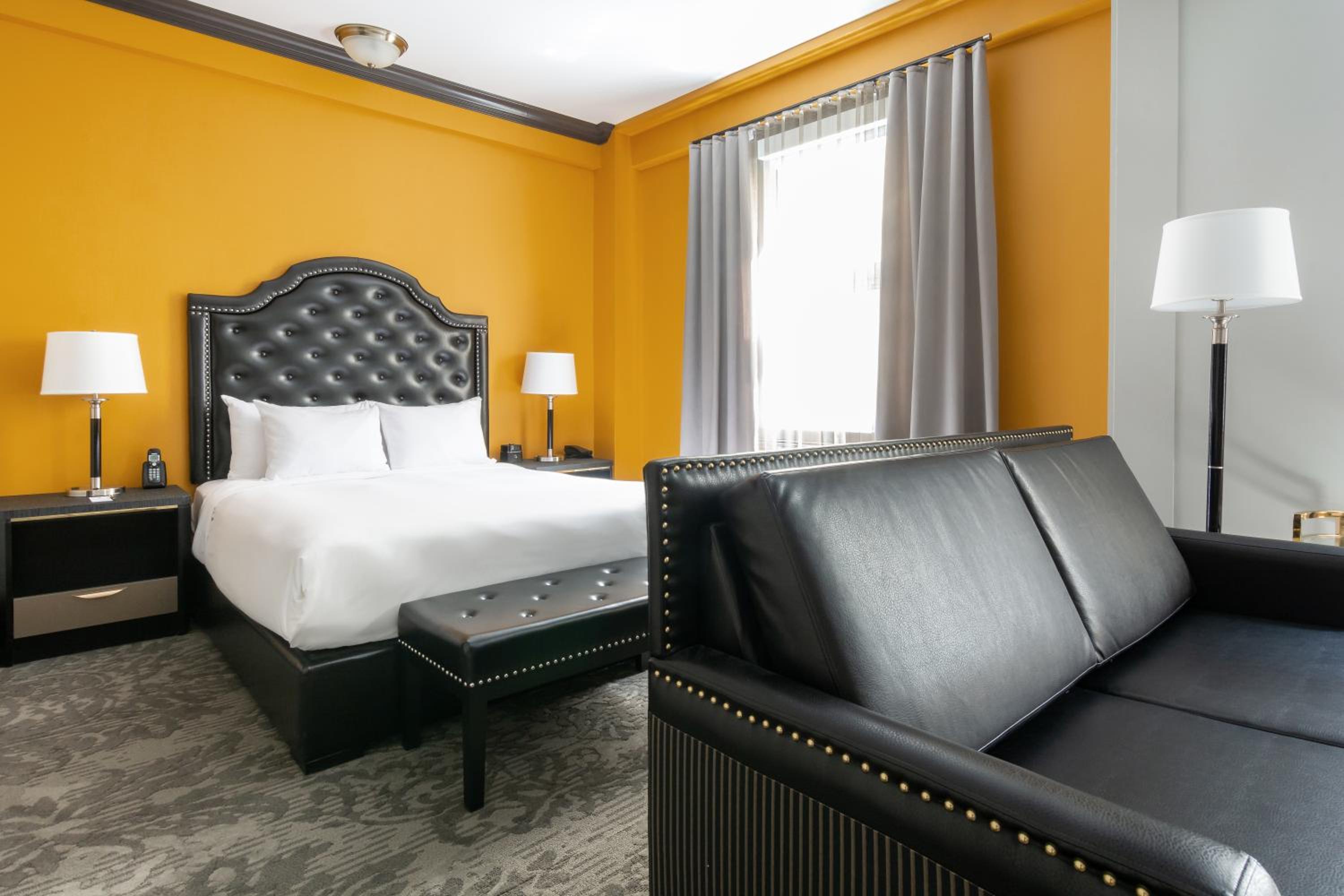 Executive Queen Room