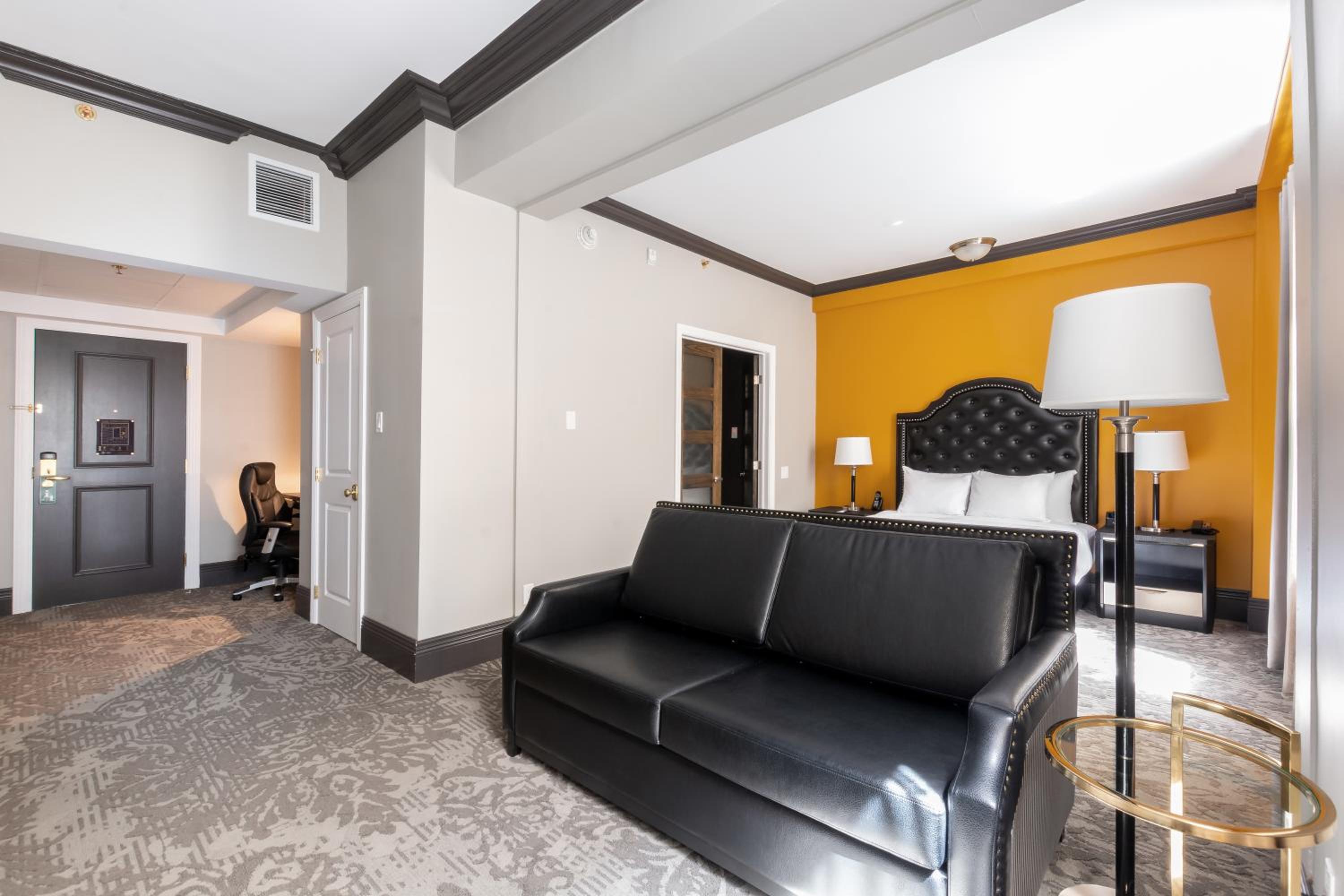 Executive Queen Room