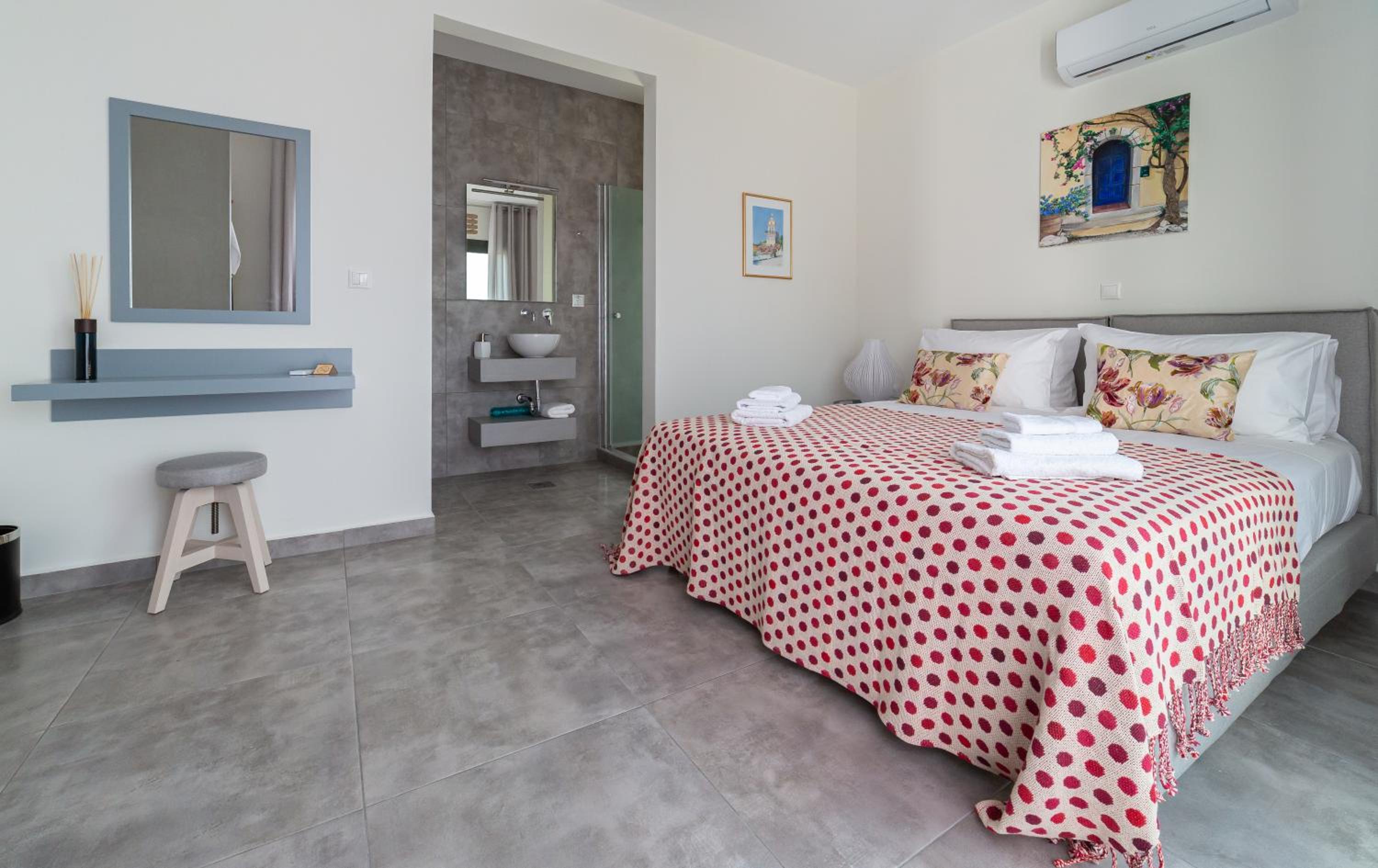 Two-Bedroom Villa photo 1