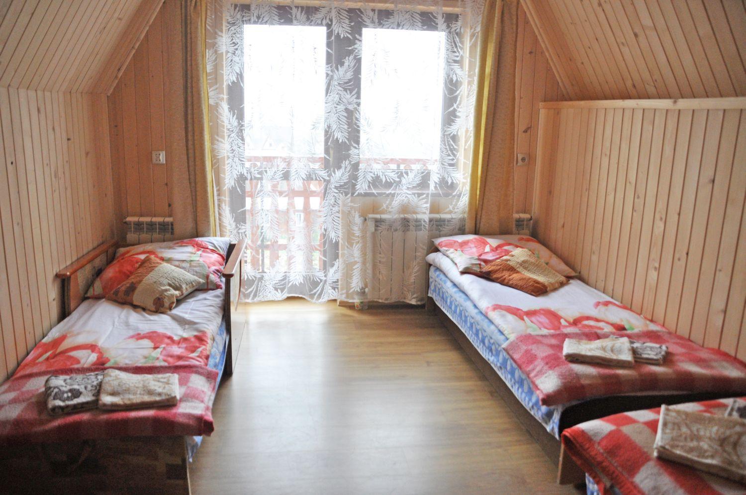 Triple Room with Private Bathroom - Photo 1