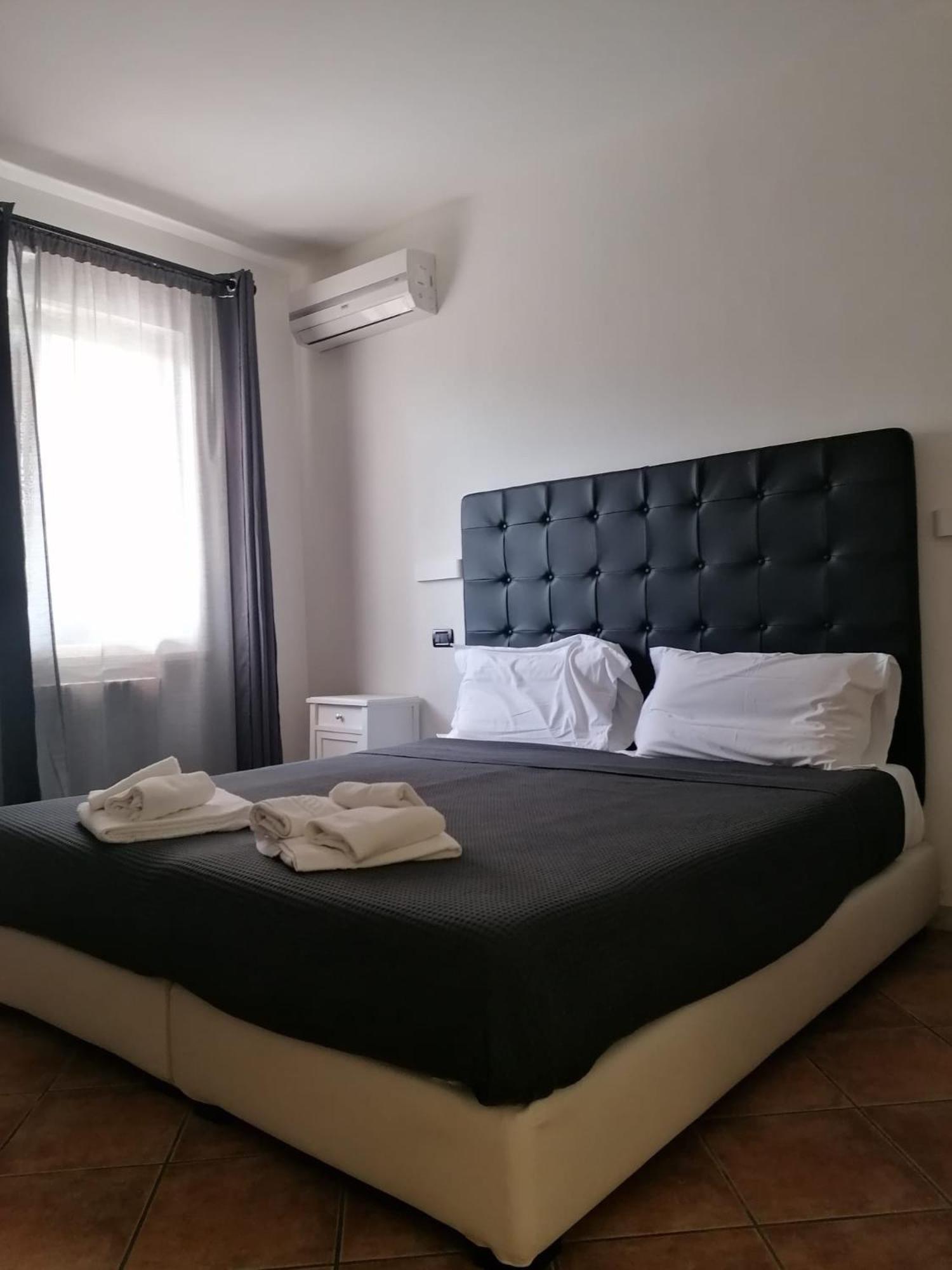 Deluxe Quadruple Room - Photo 14