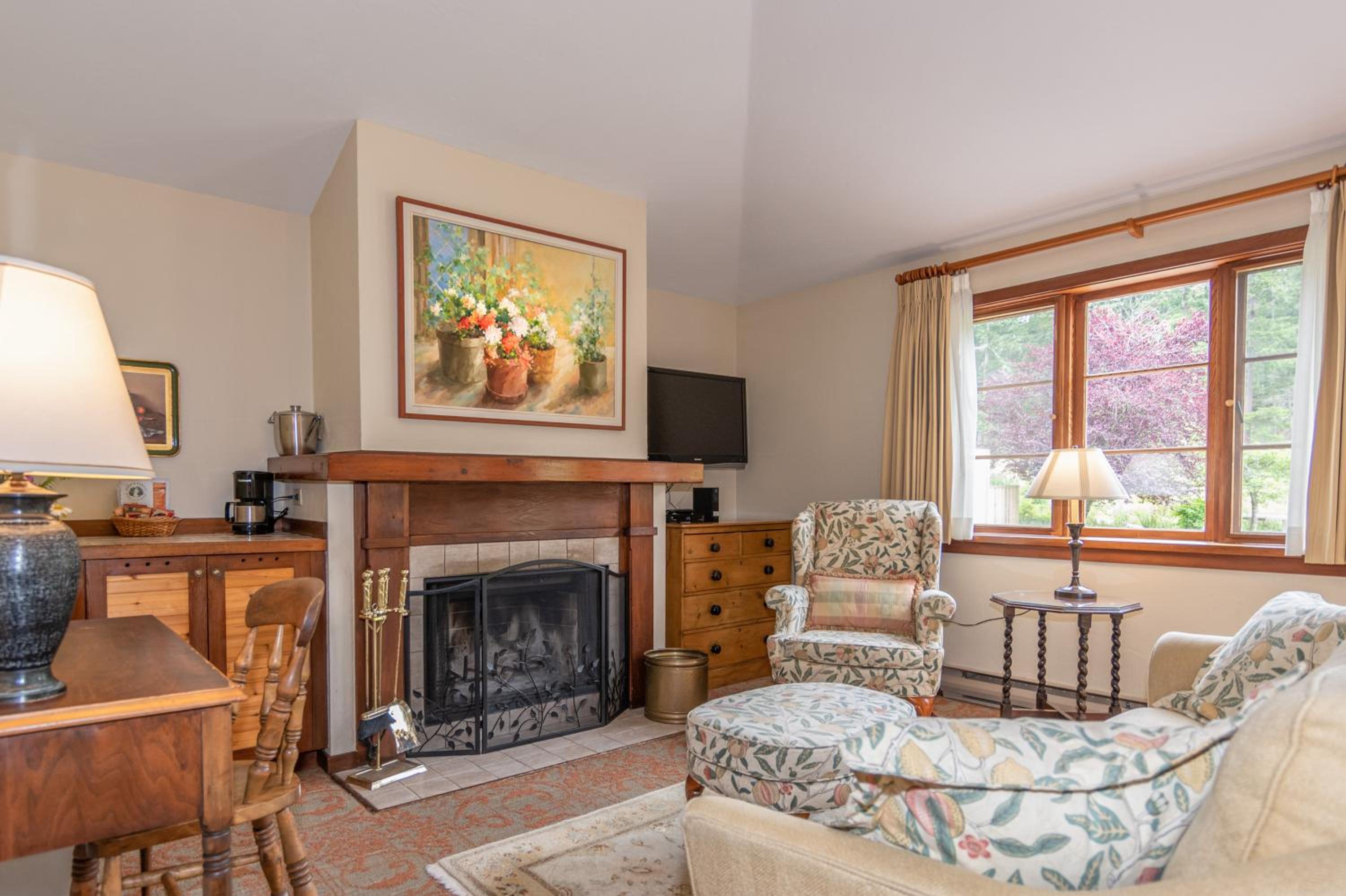Standard King Room - Woodland