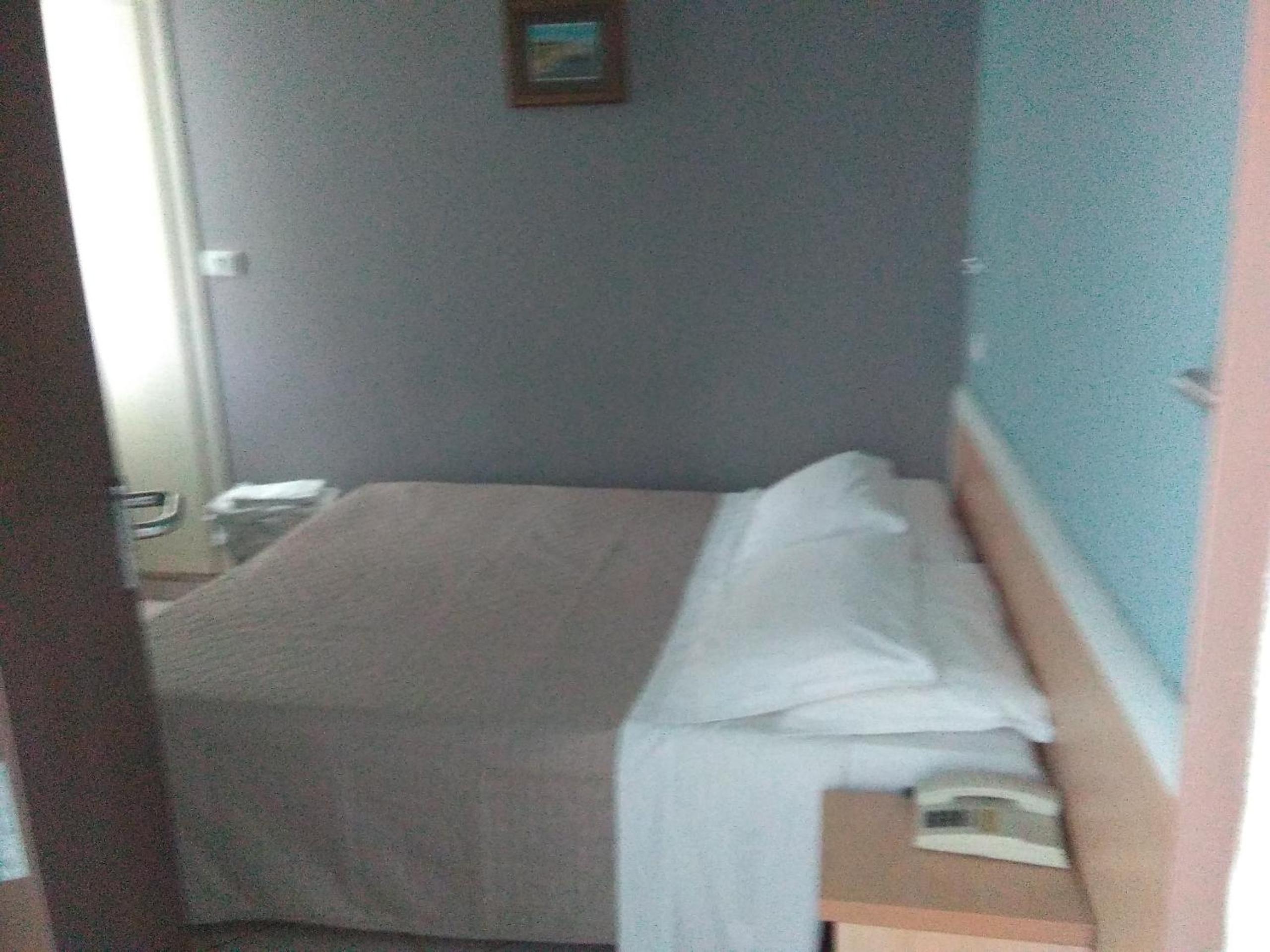Single Room - Photo 1