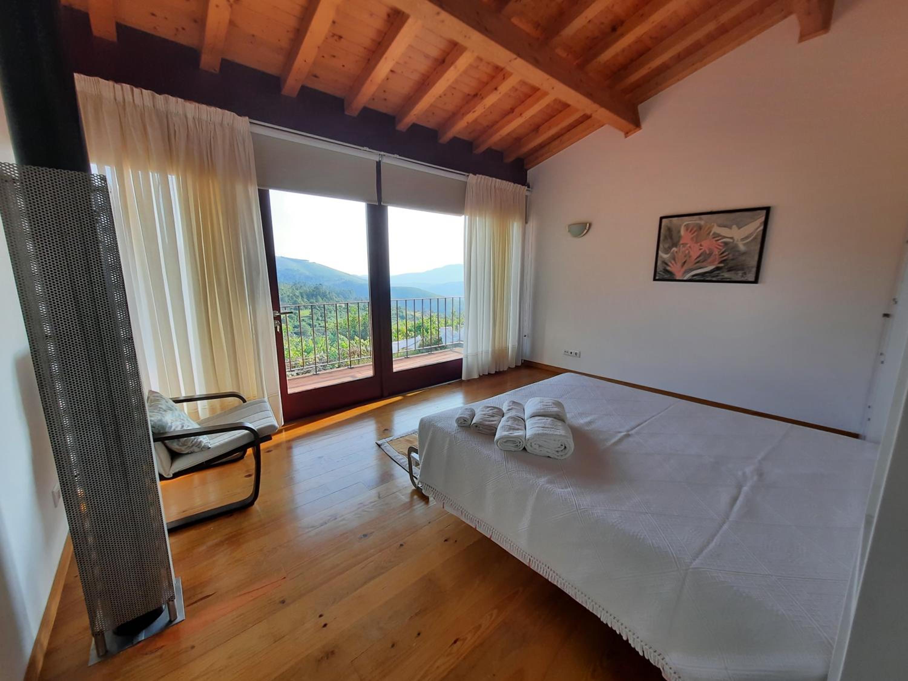 One-Bedroom House photo 1