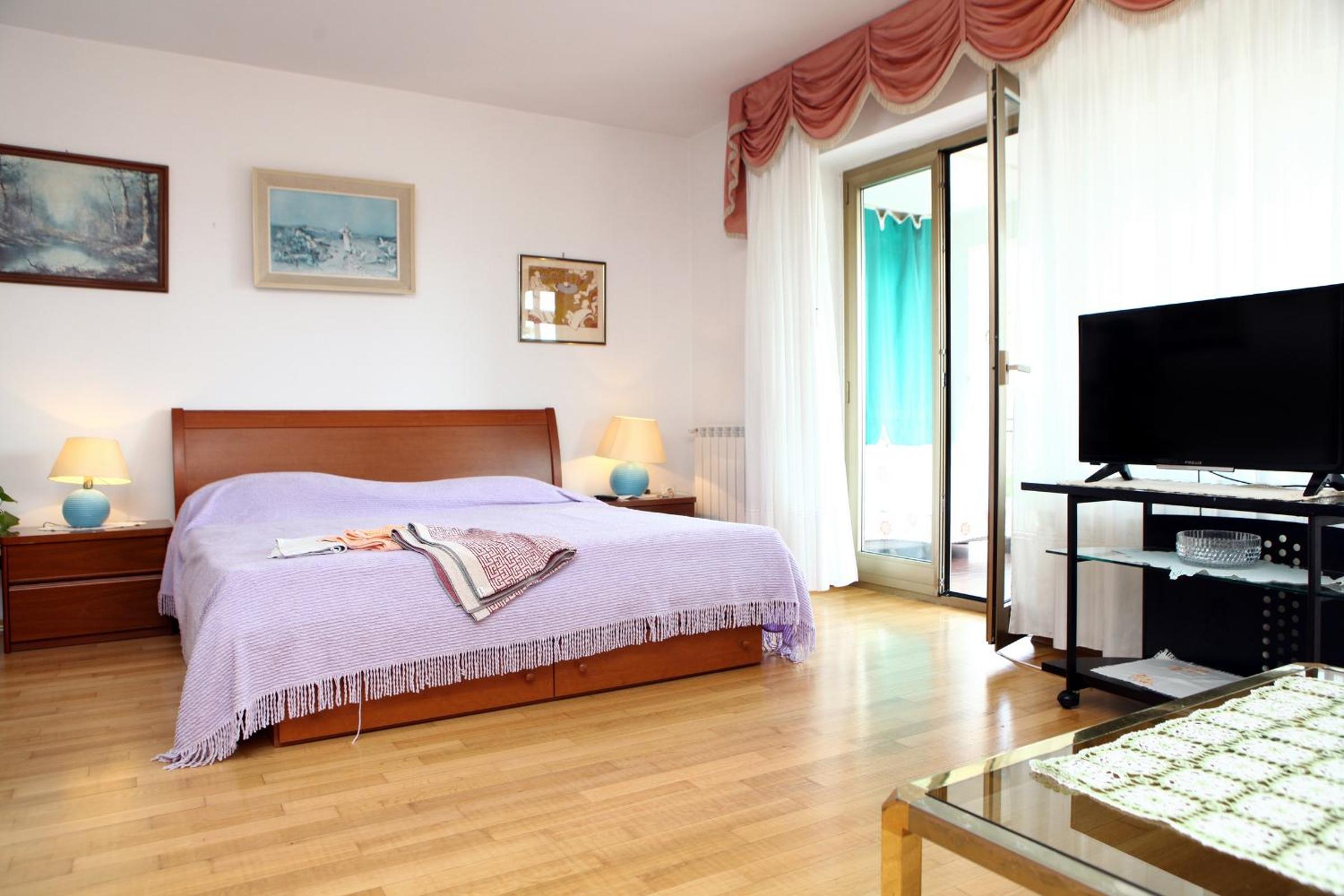 Deluxe Double Or Twin Room photo 1