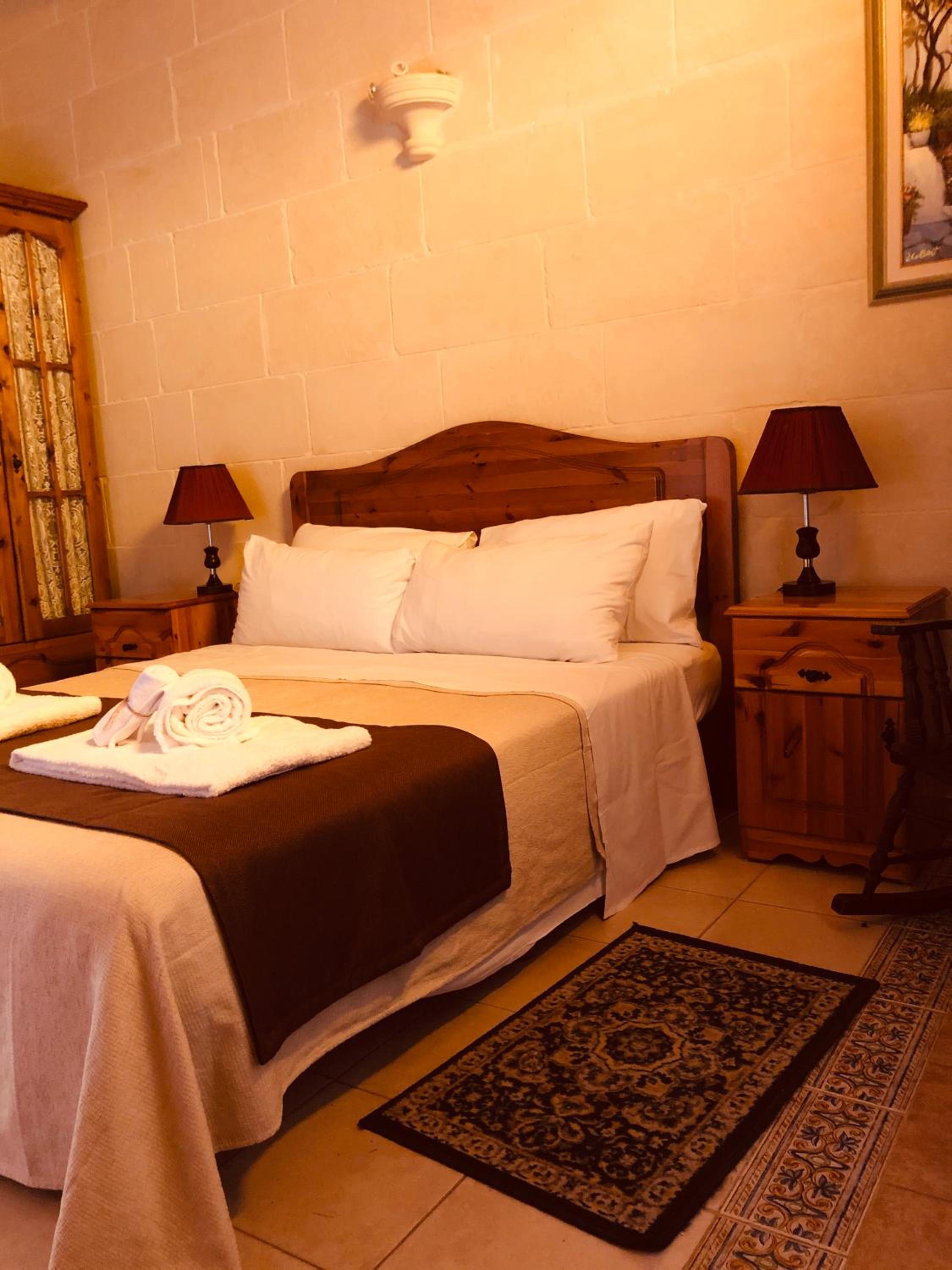 Double Room with Balcony photo 3