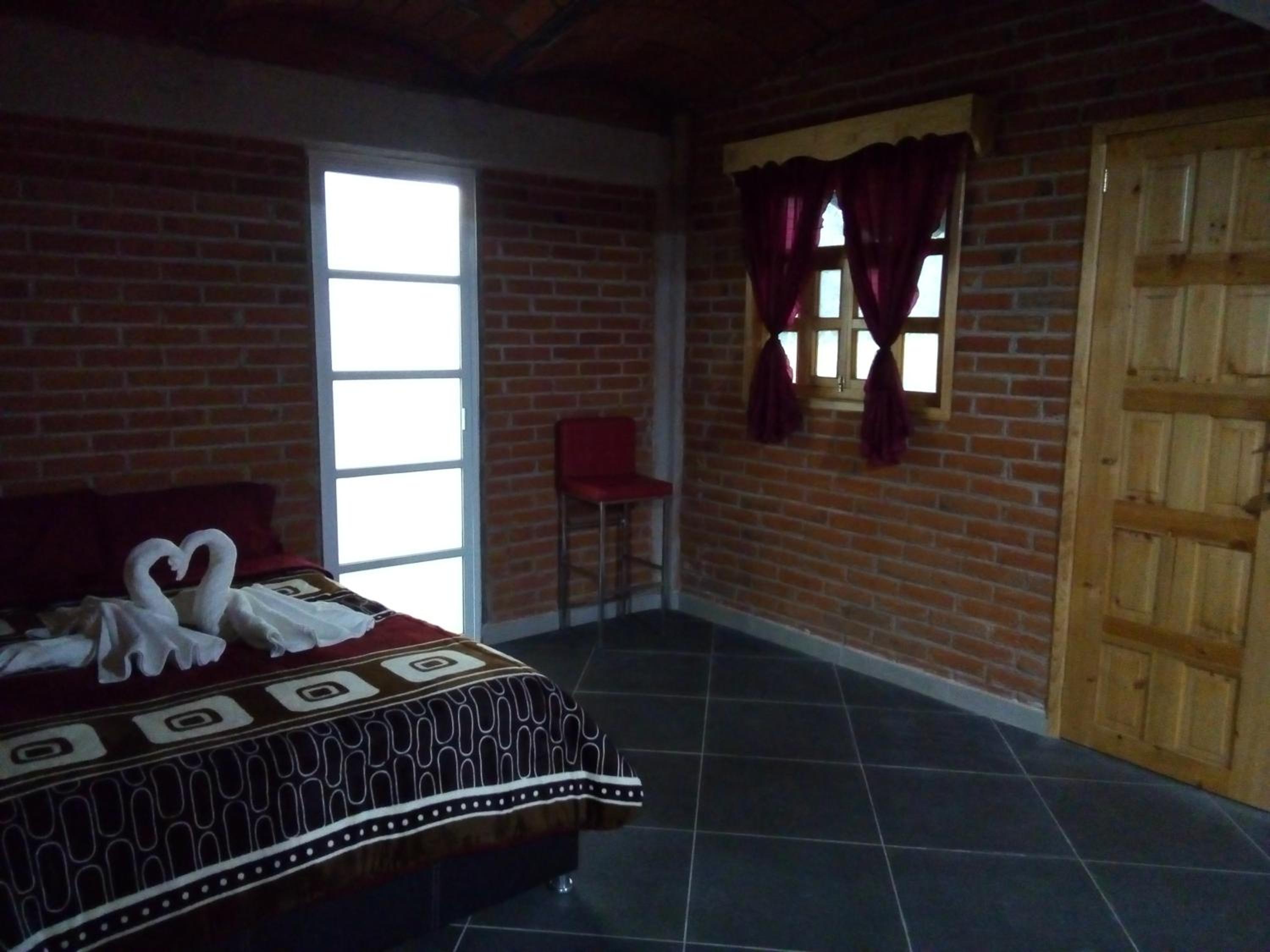 Two-Bedroom House - Photo 4