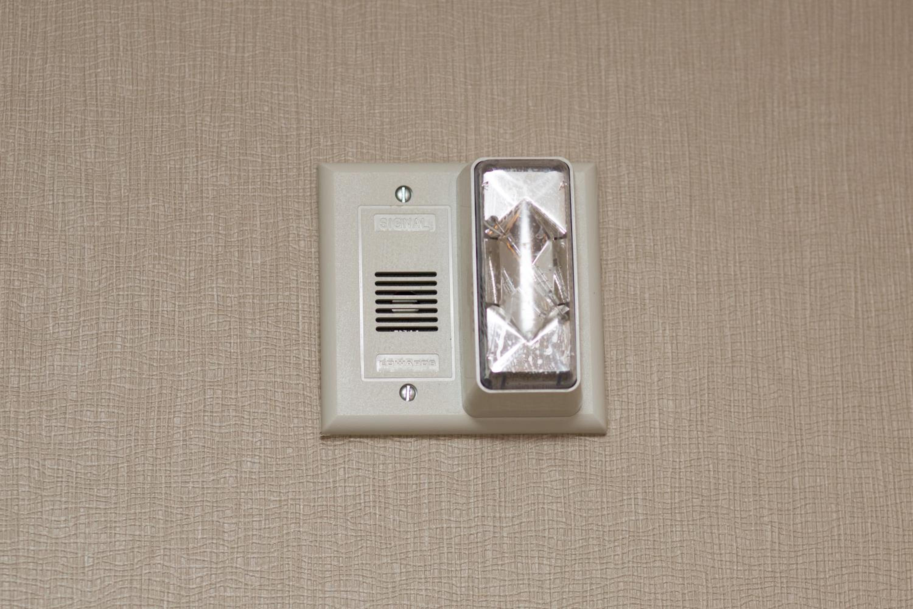 King Room - Hearing Accessible/Non-Smoking  photo 3
