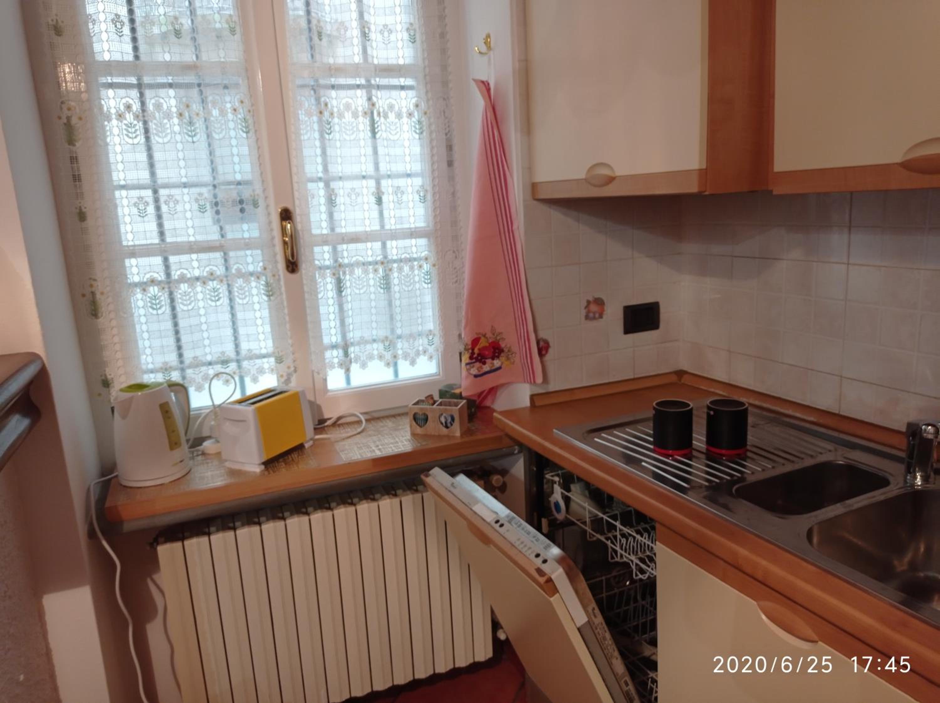 Two-Bedroom House - Photo 18