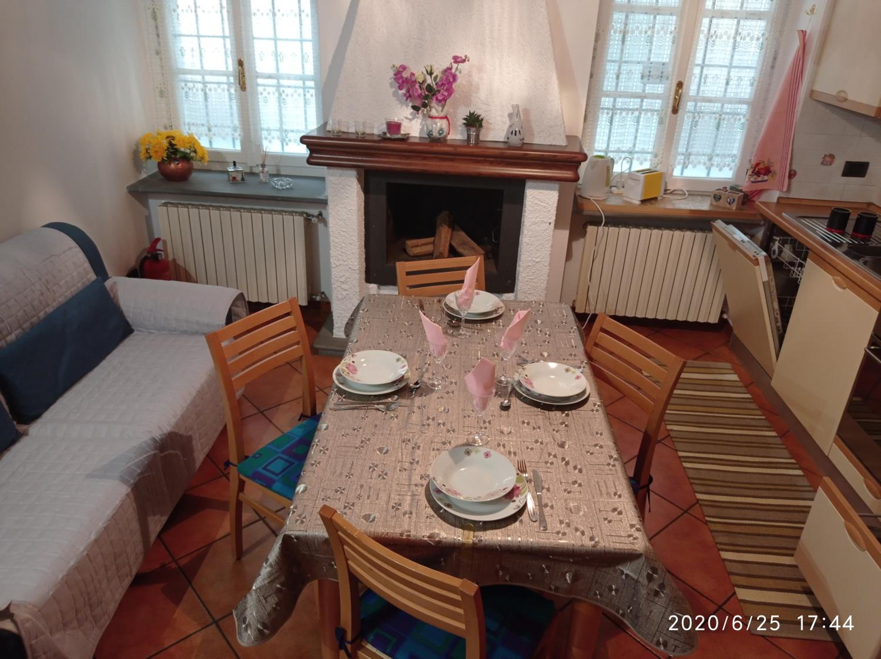 Two-Bedroom House - Photo 21