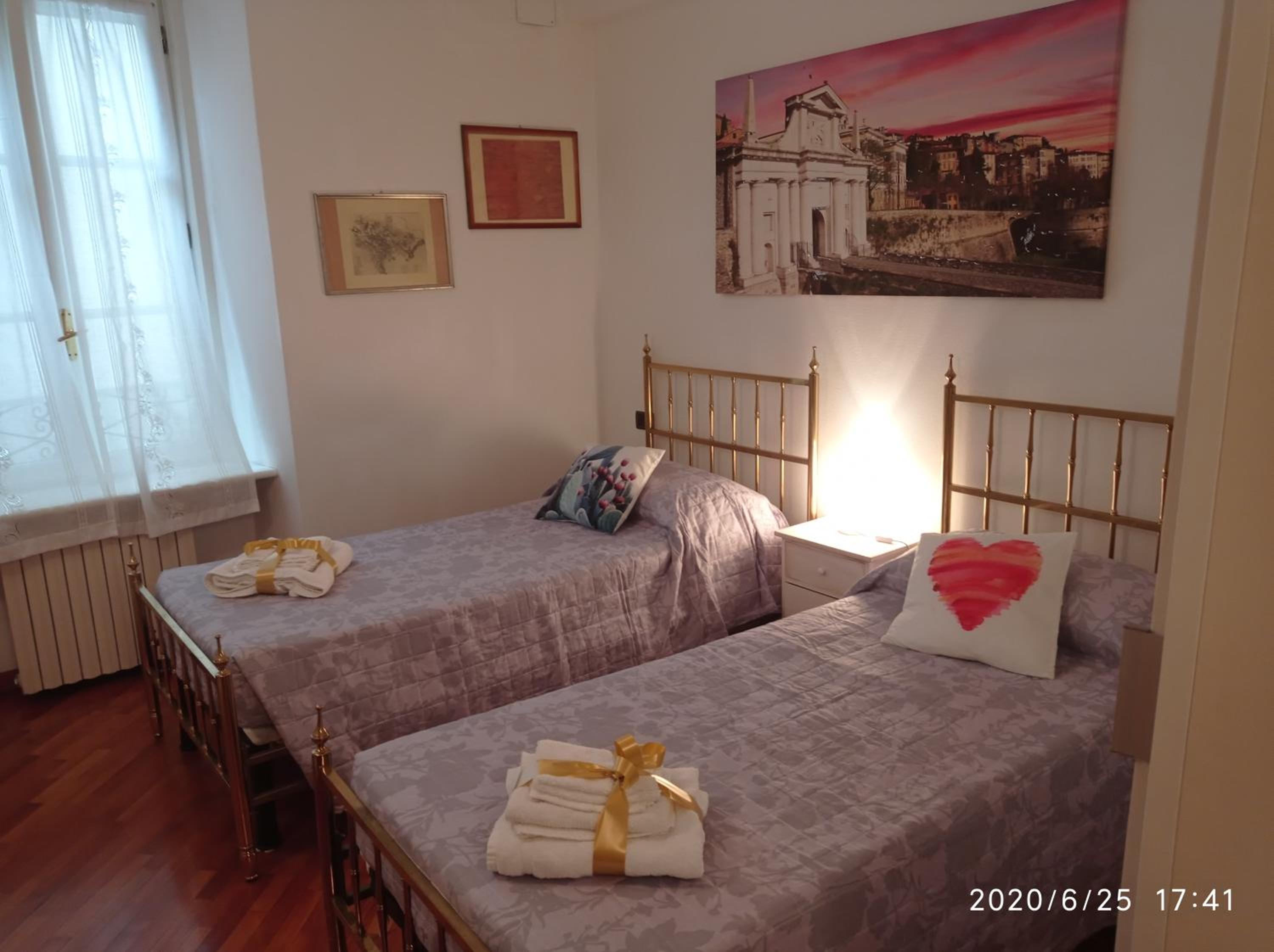 Two-Bedroom House - Photo 15
