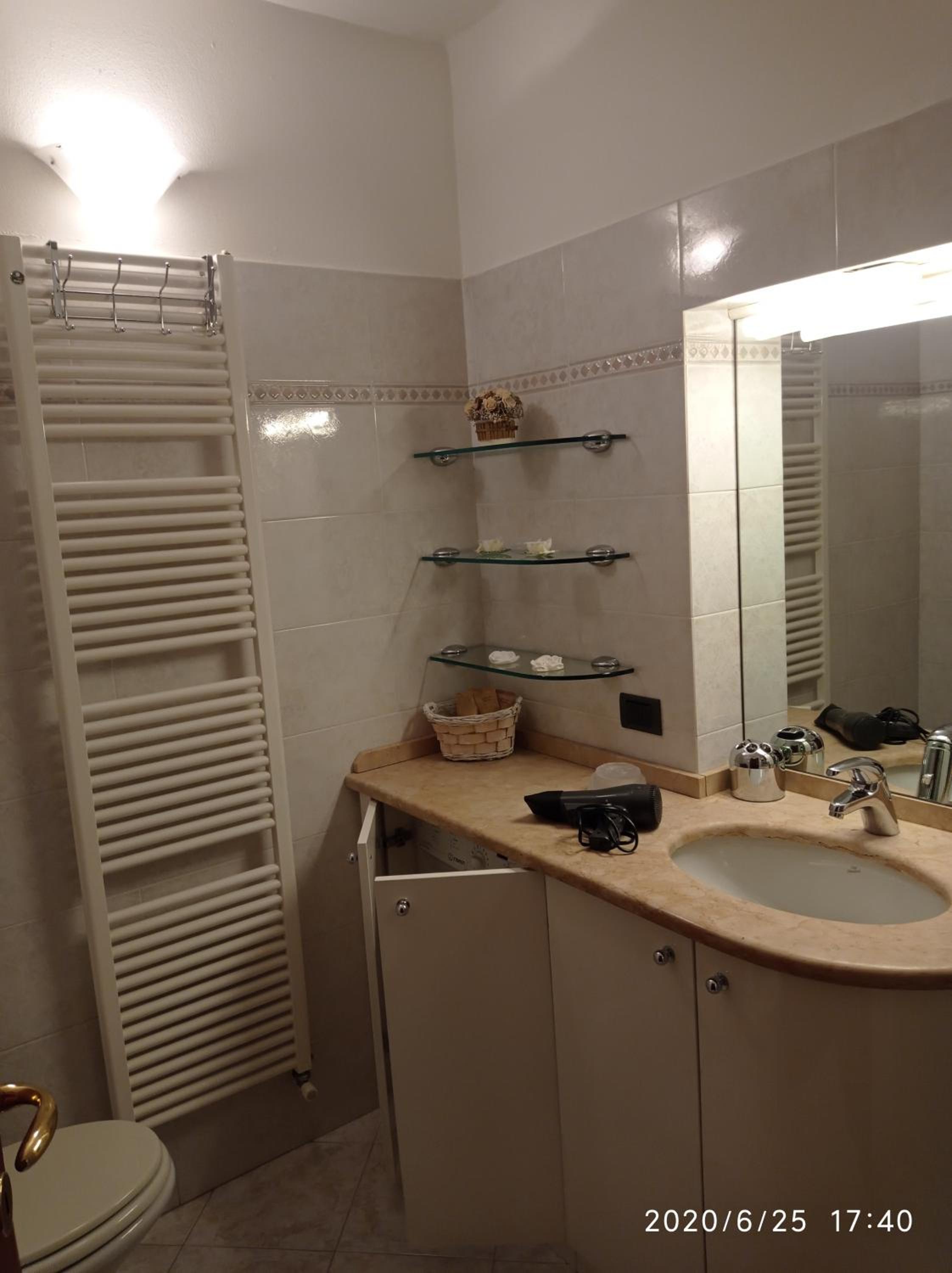 Two-Bedroom House - Photo 14