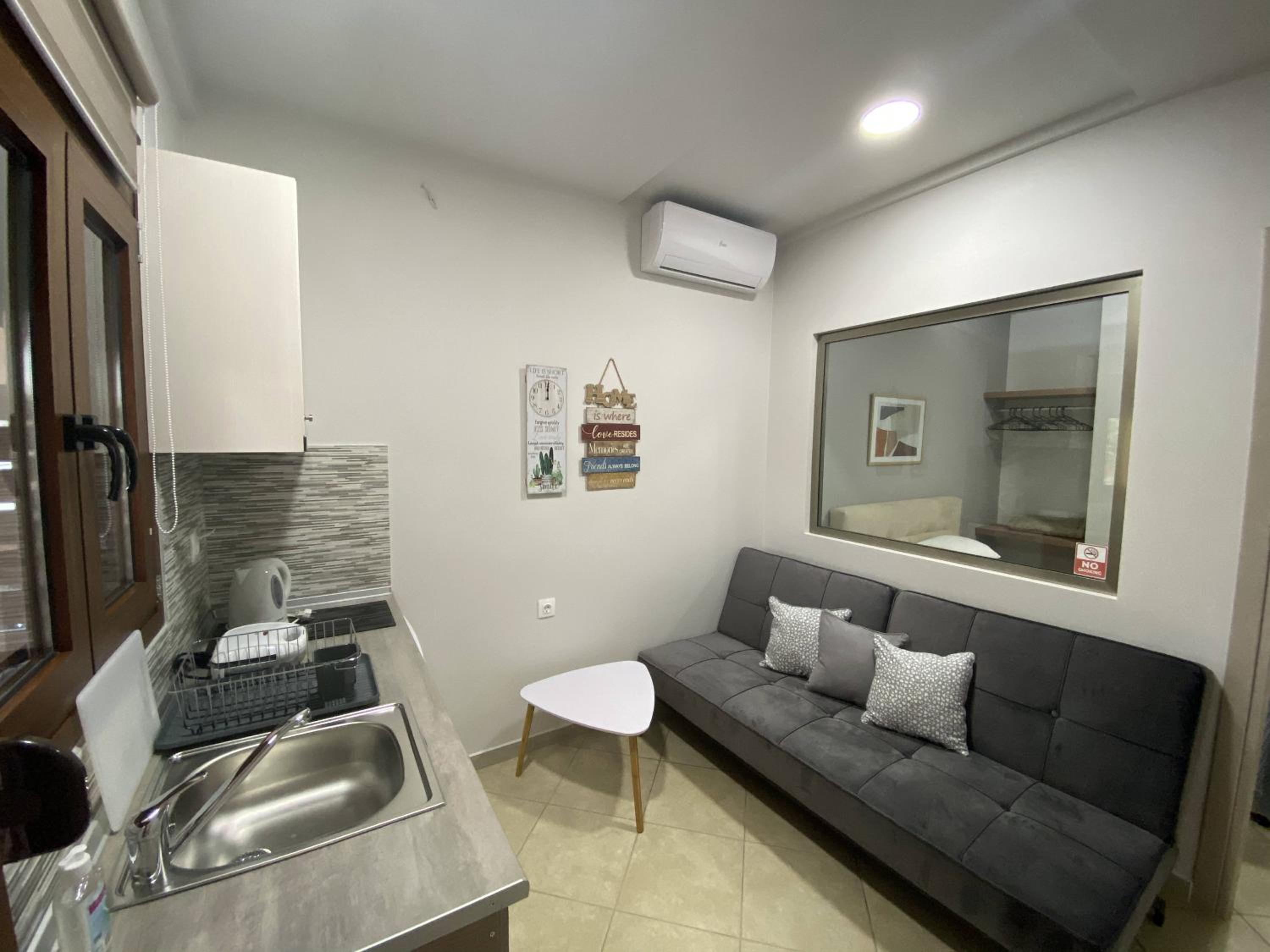 One-Bedroom Apartment