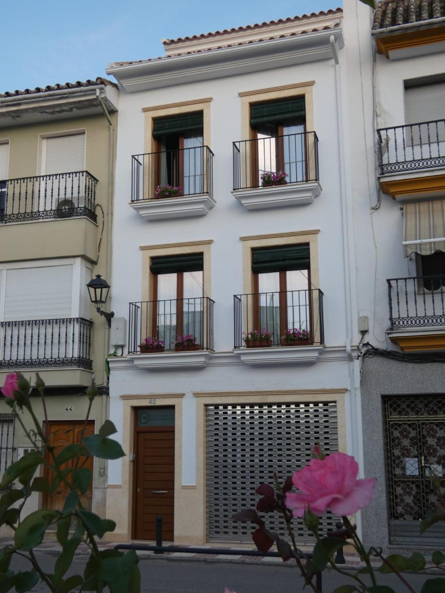 Studio Apartment - Photo 26