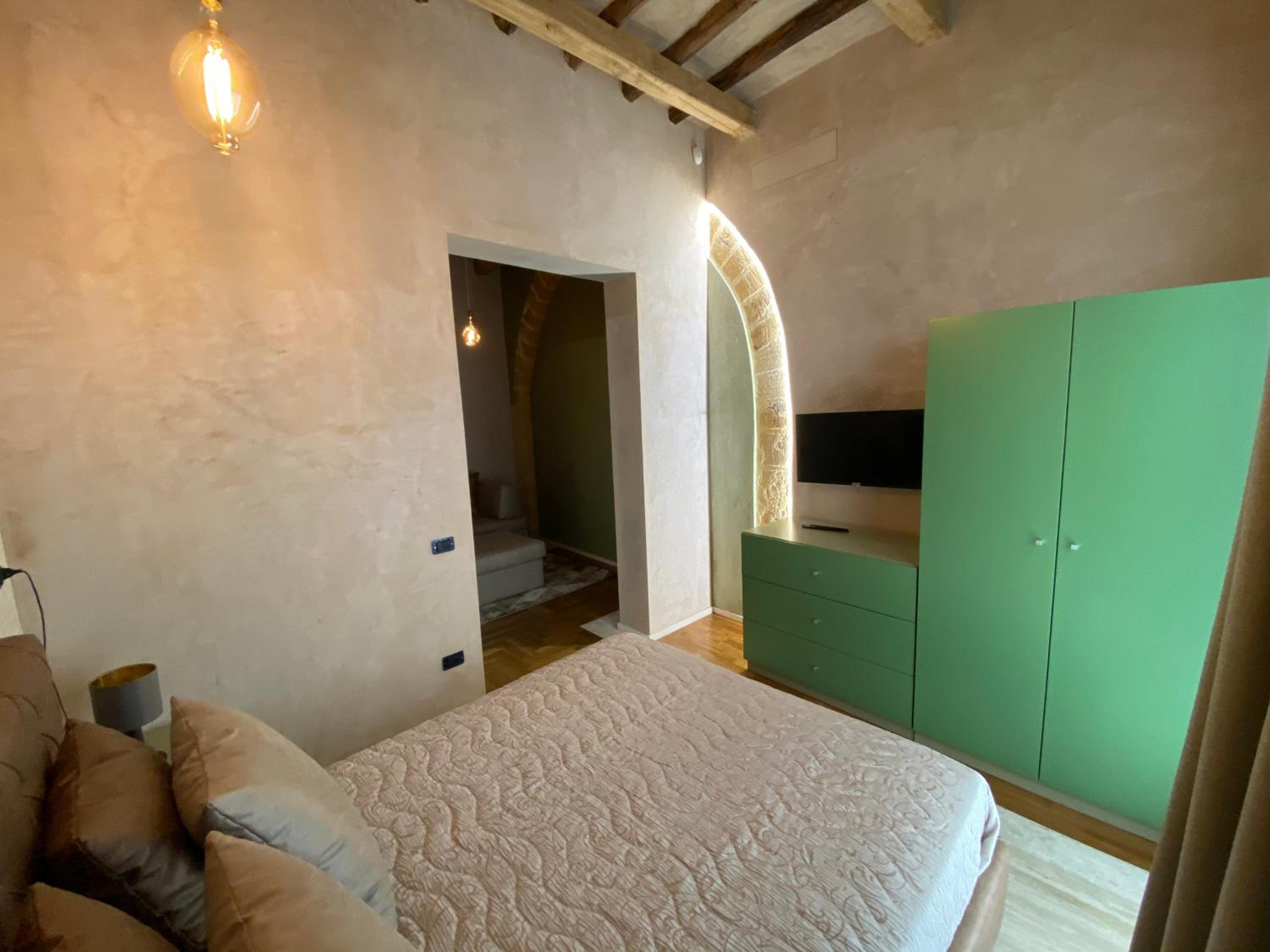 Junior Suite with Terrace - Photo 16