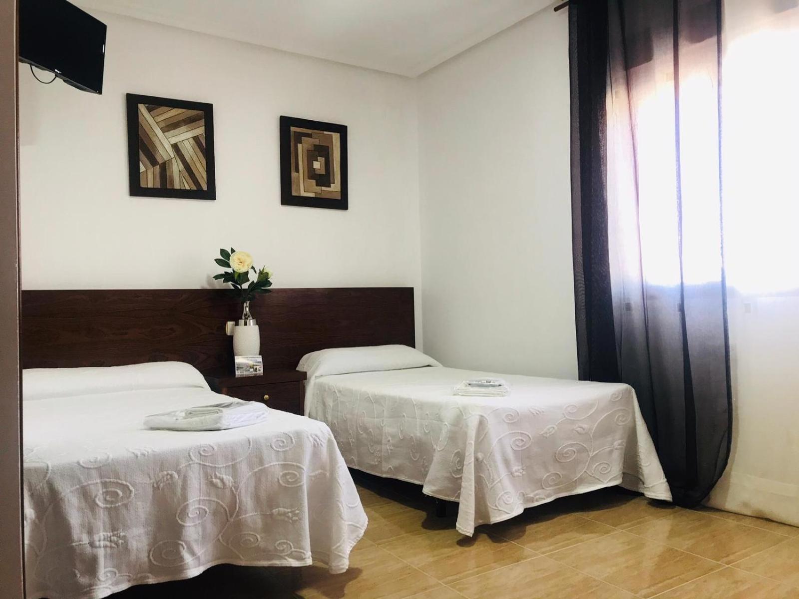 Habitación Doble con Baño Privado