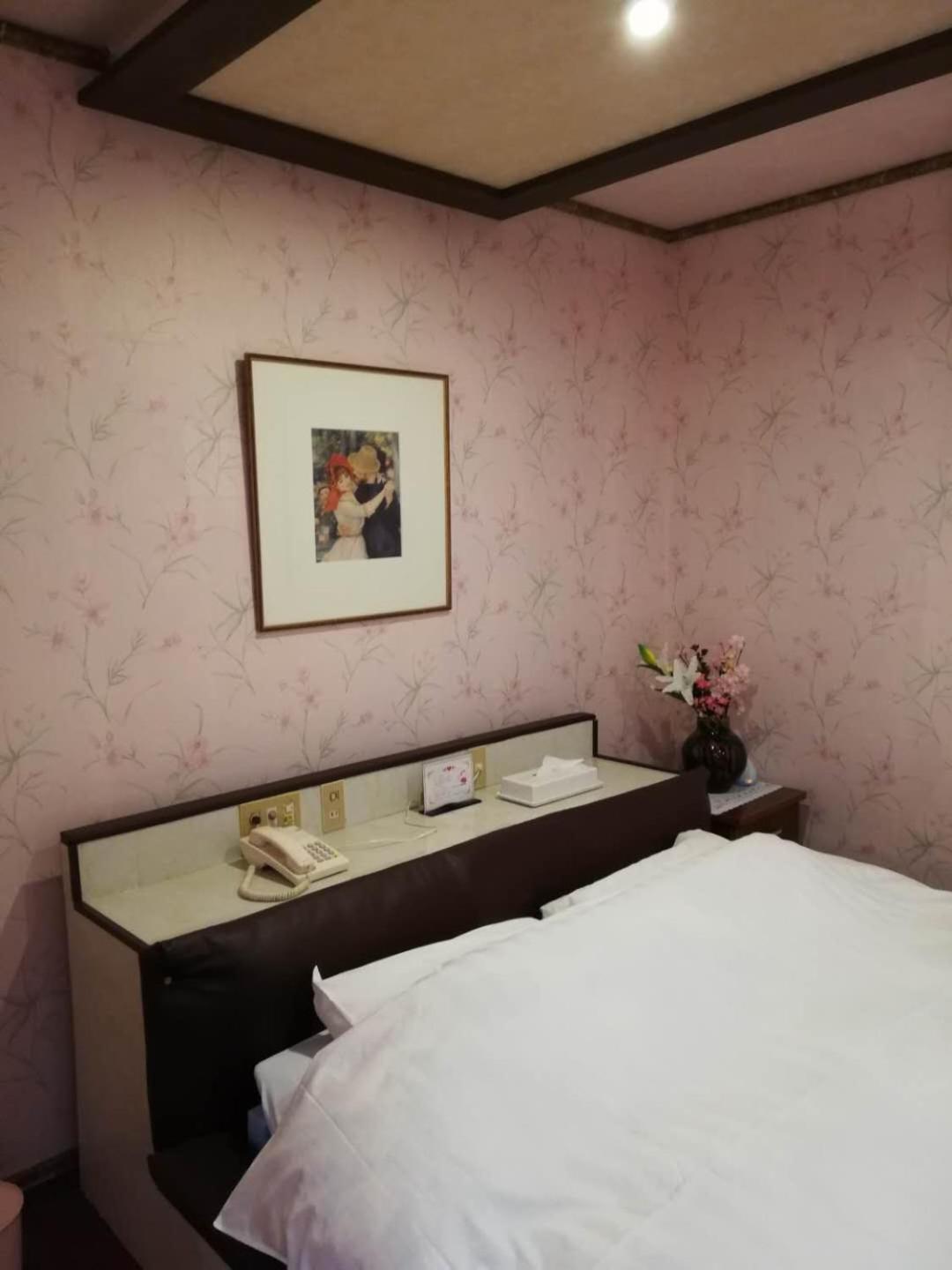 Double Room with Private Bathroom - Photo 1