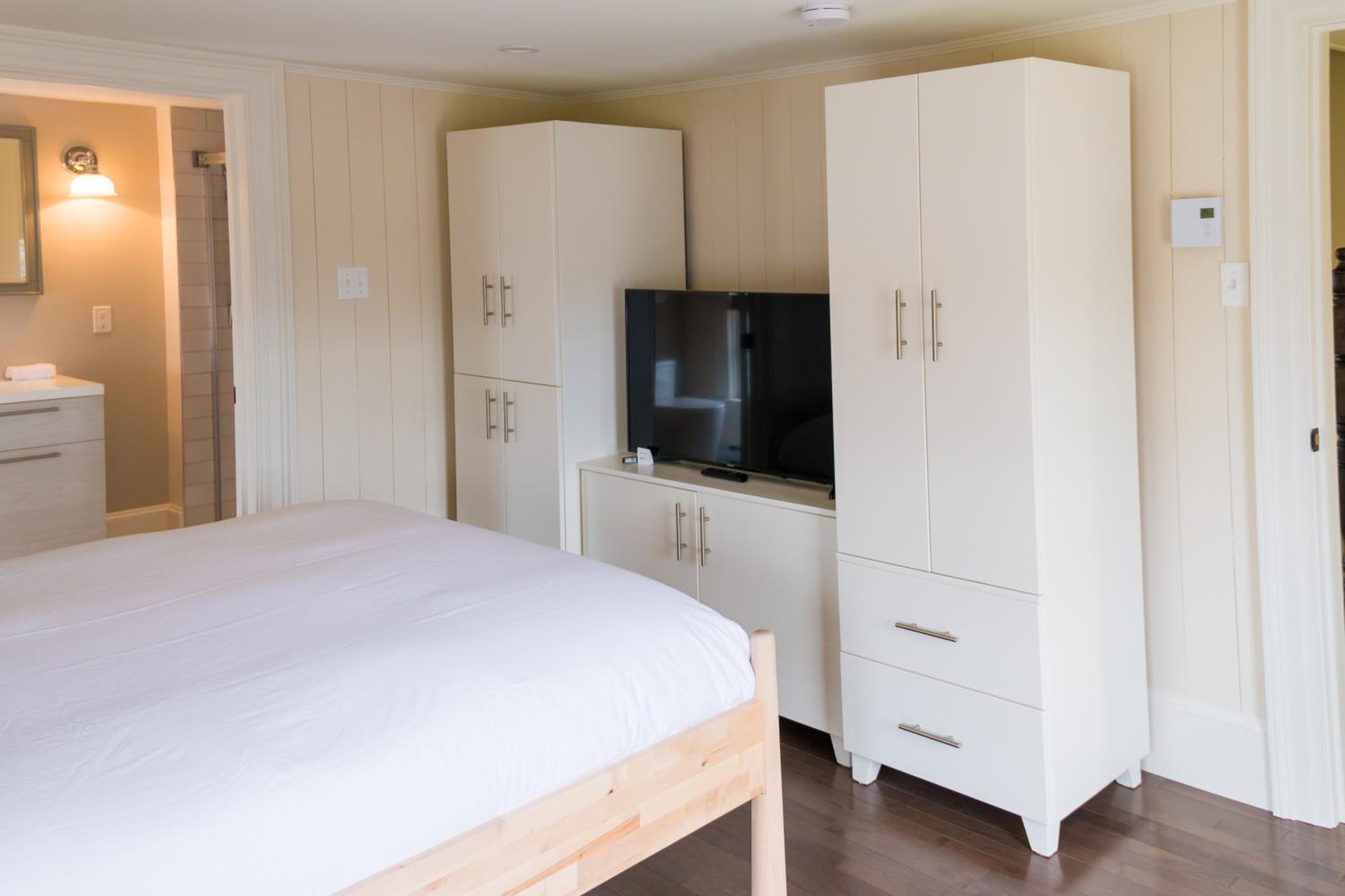 Queen Suite photo 3