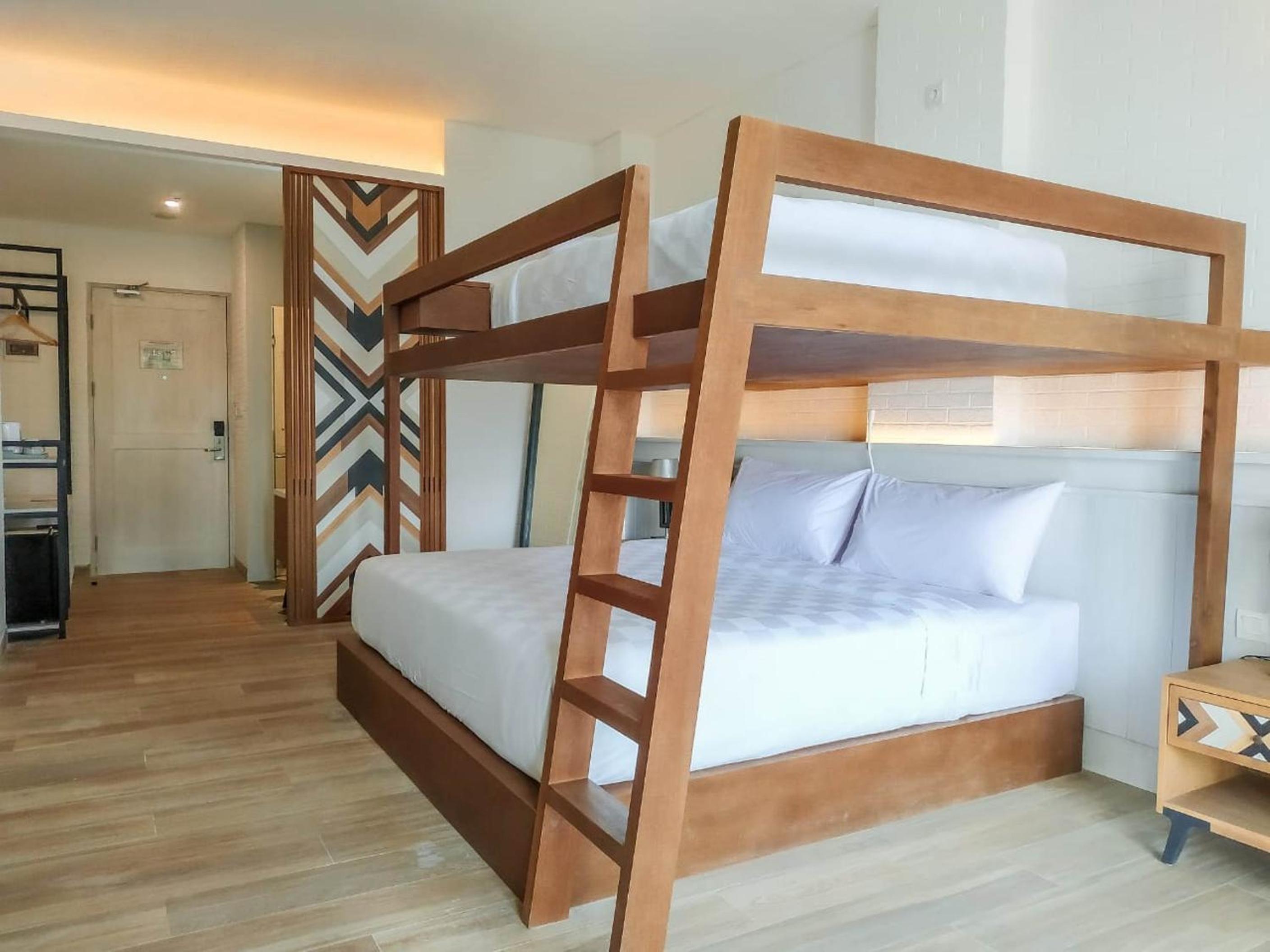 Triple Room with Balcony photo 3