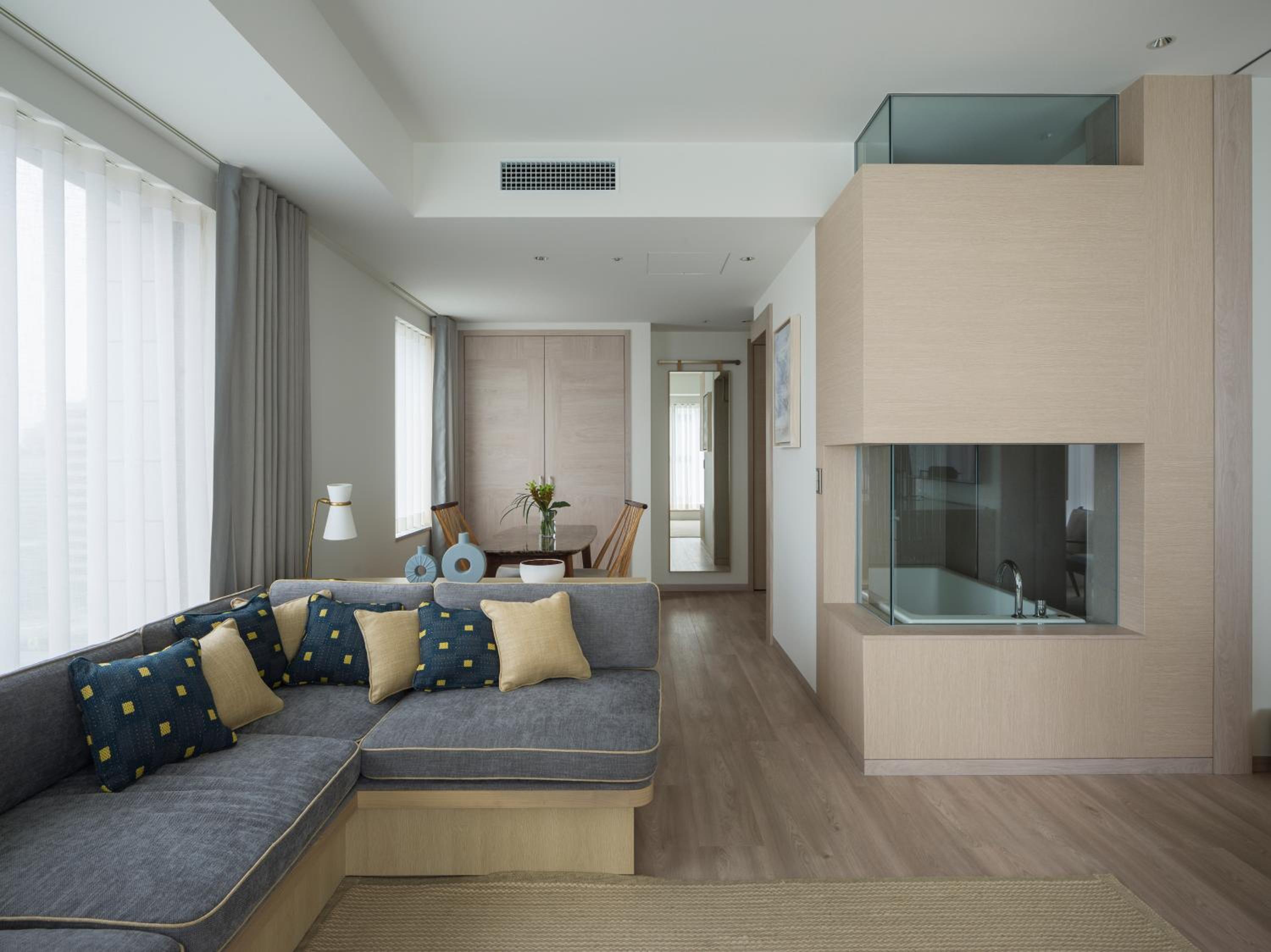 Suite - Non-Smoking