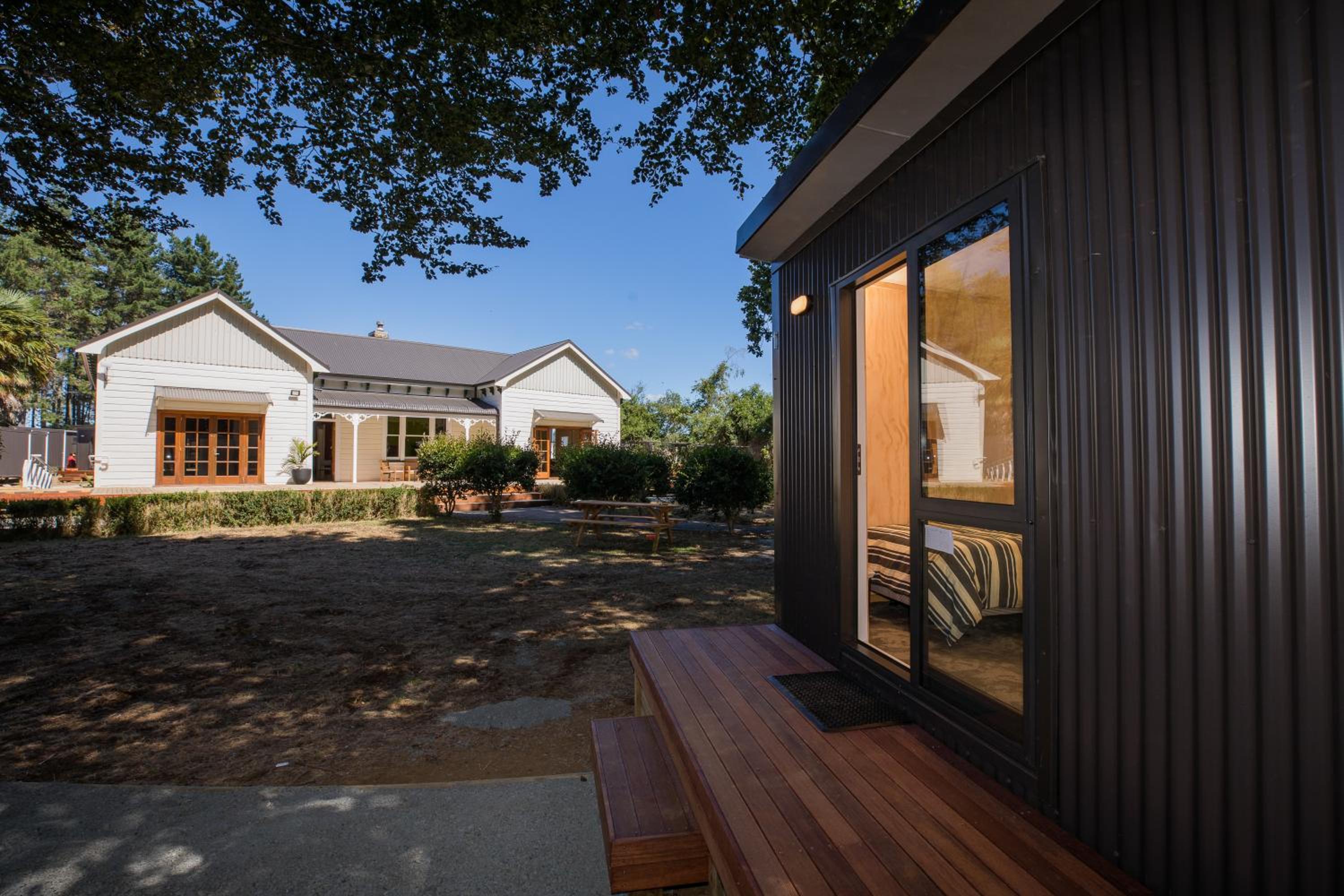 Standard Twin Room with Garden View - Photo 3