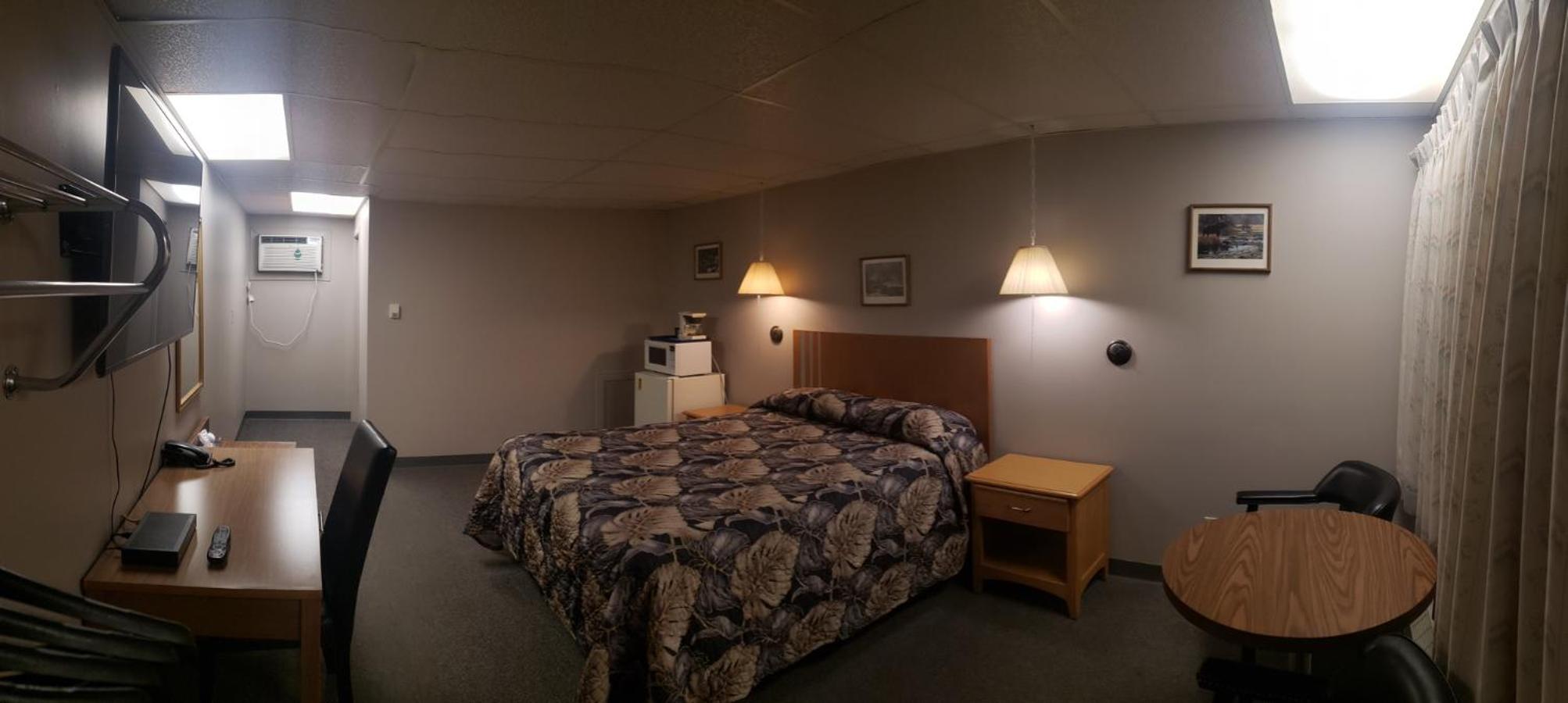 Queen Room photo 3