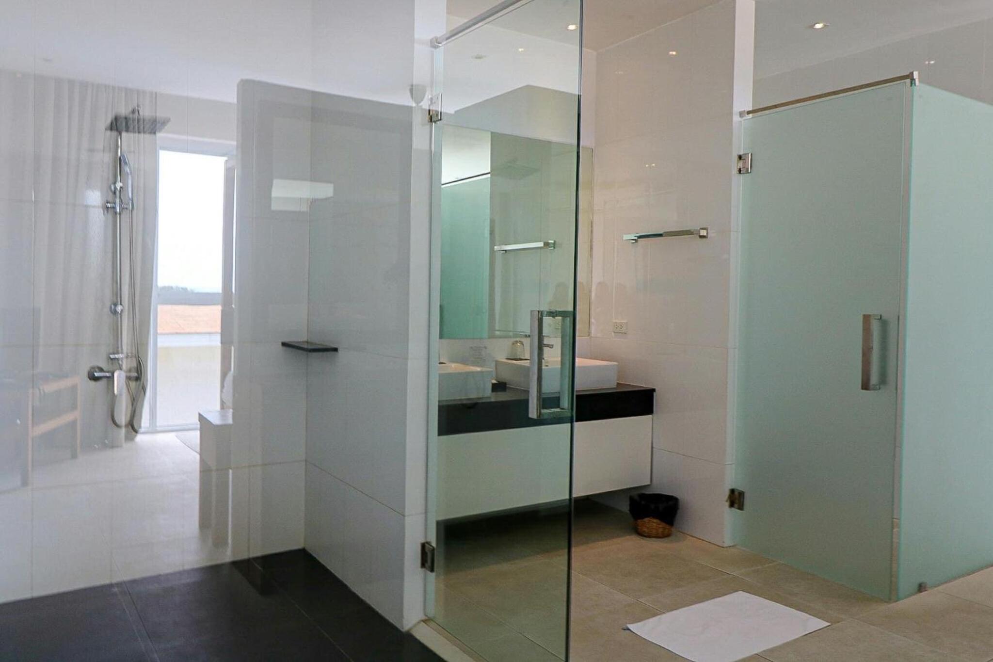 One-Bedroom Villa with Private Pool photo 3