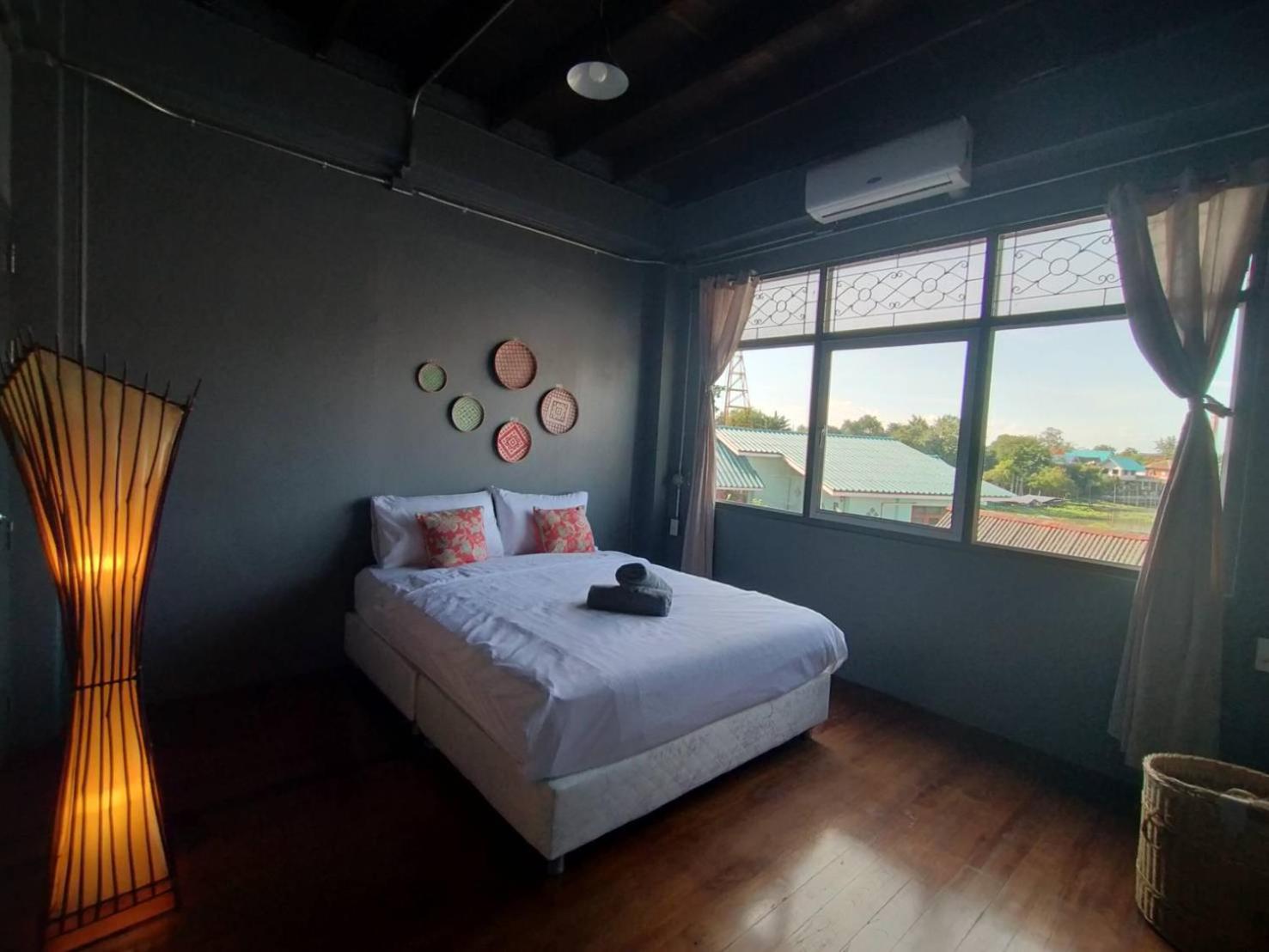 Standard Double Room with Shared Bathroom photo 2