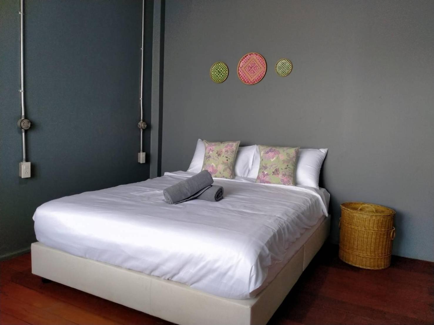 Queen Room with Shared Bathroom