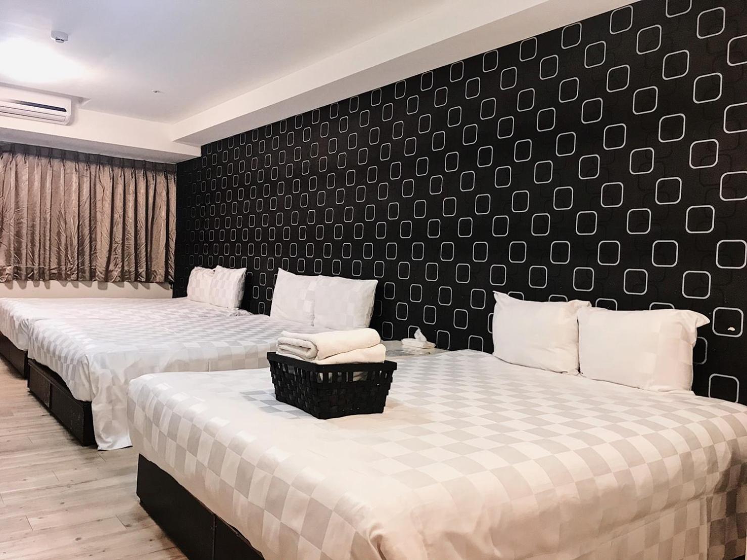 Deluxe Family Suite