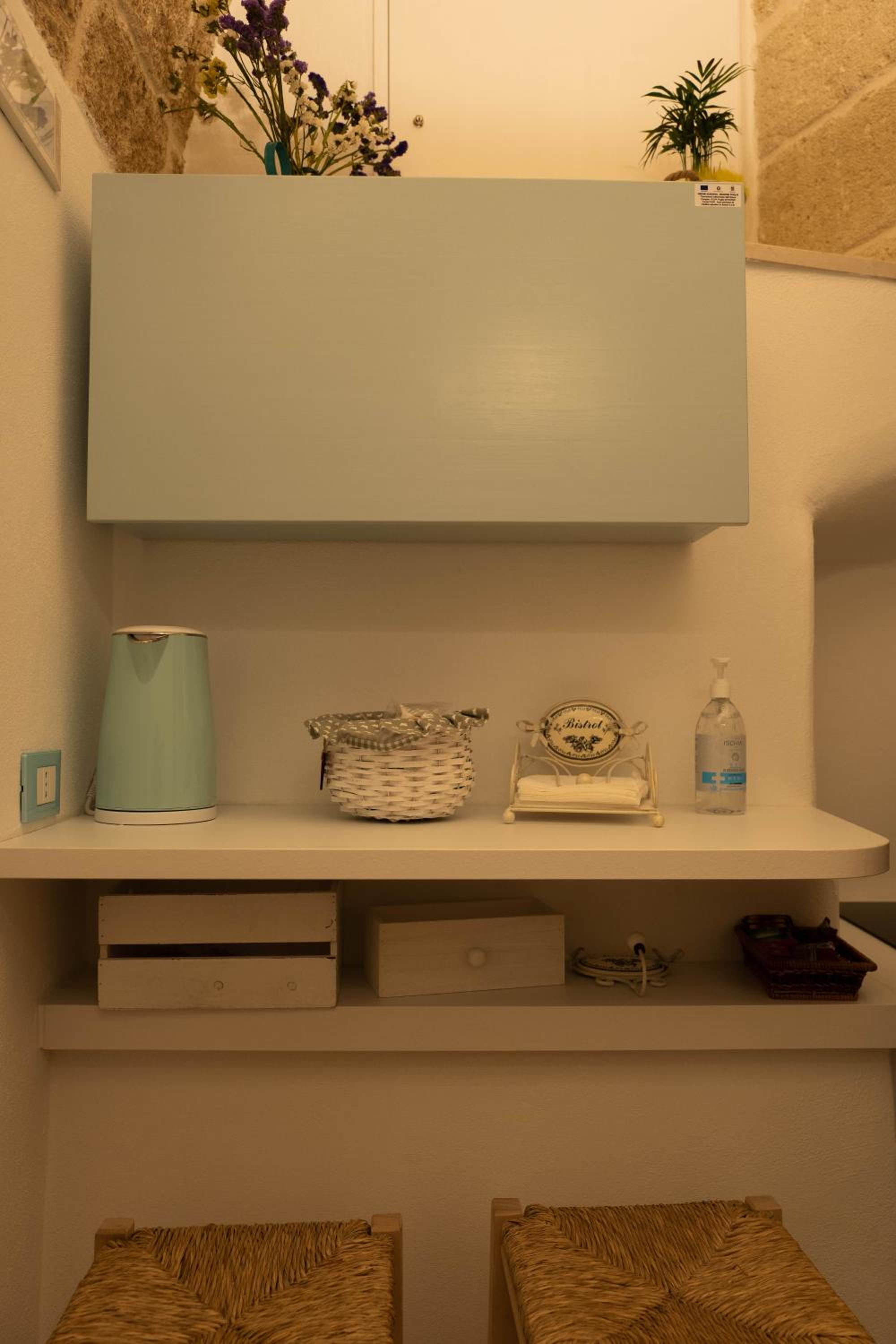 Double Room with Private Bathroom - Photo 23