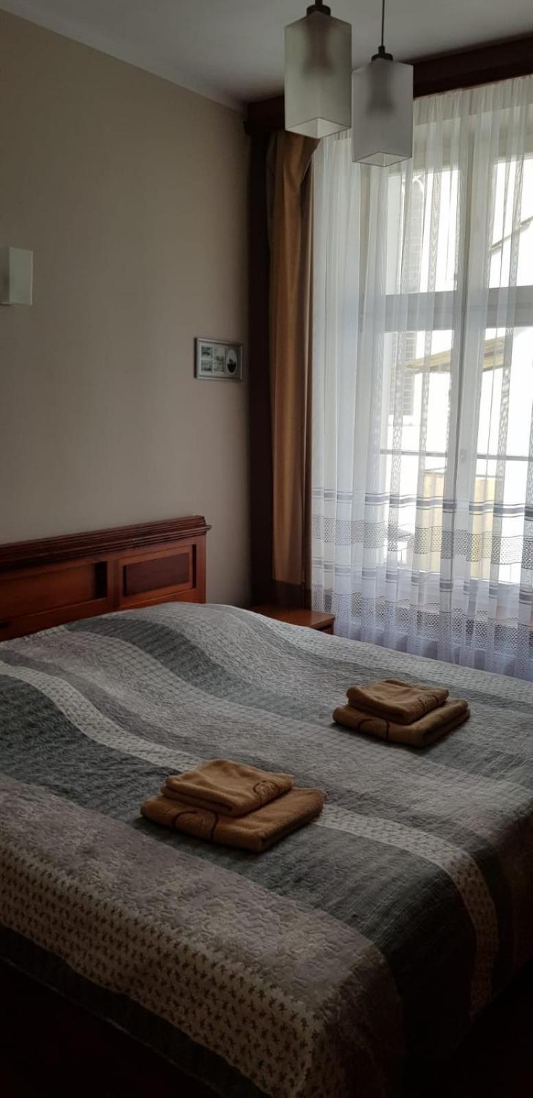 Single Room with Private Bathroom photo 1